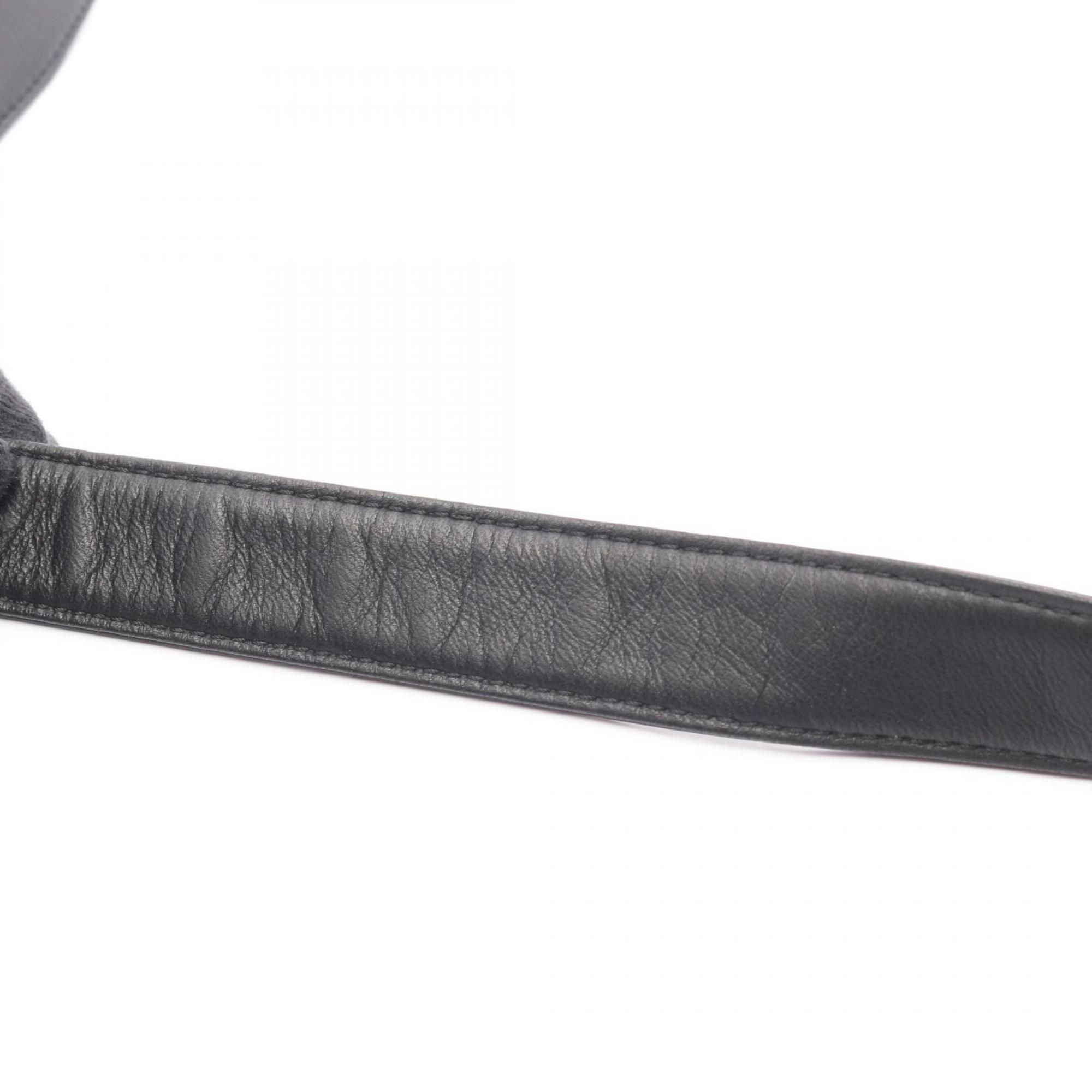 Leather Shoulder Bag (Pre-Owned) - Loewe - Modalova