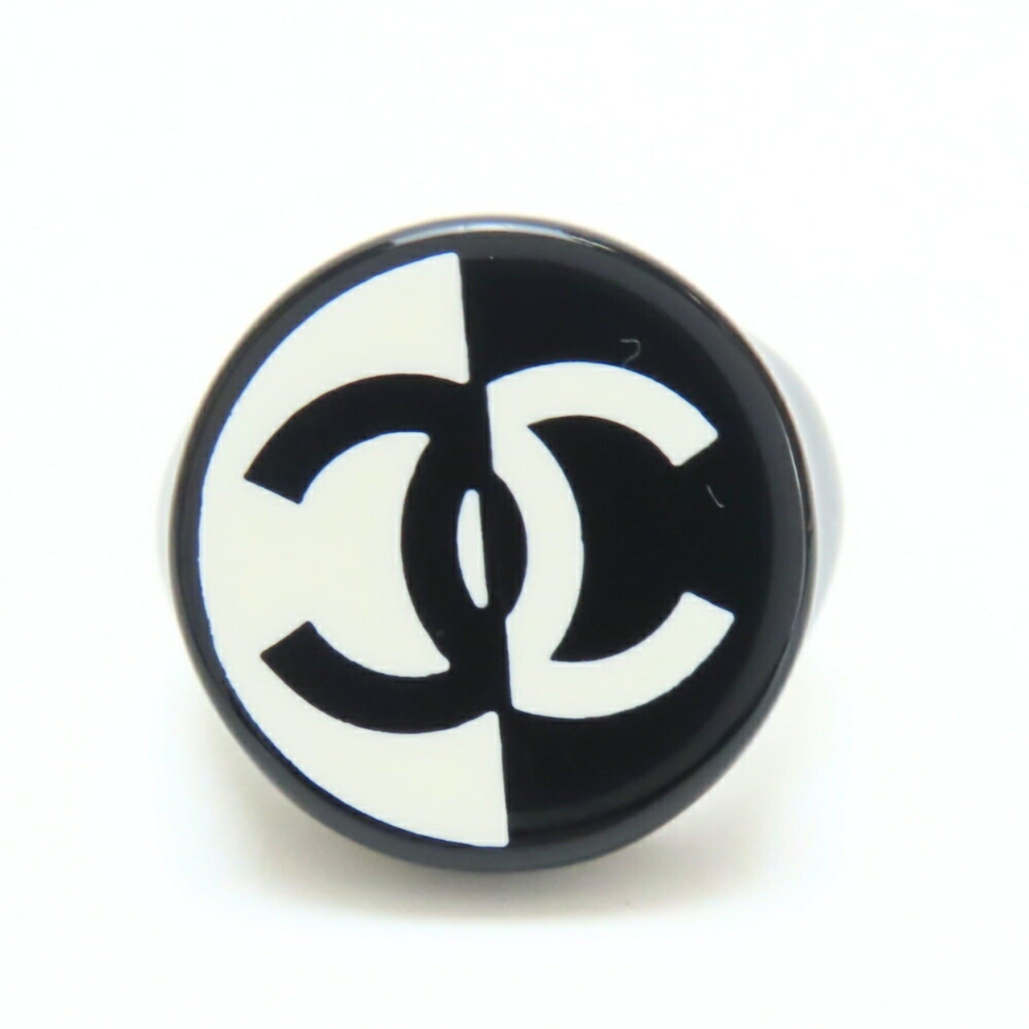 Plastic Band Ring (Pre-Owned) - Chanel - Modalova