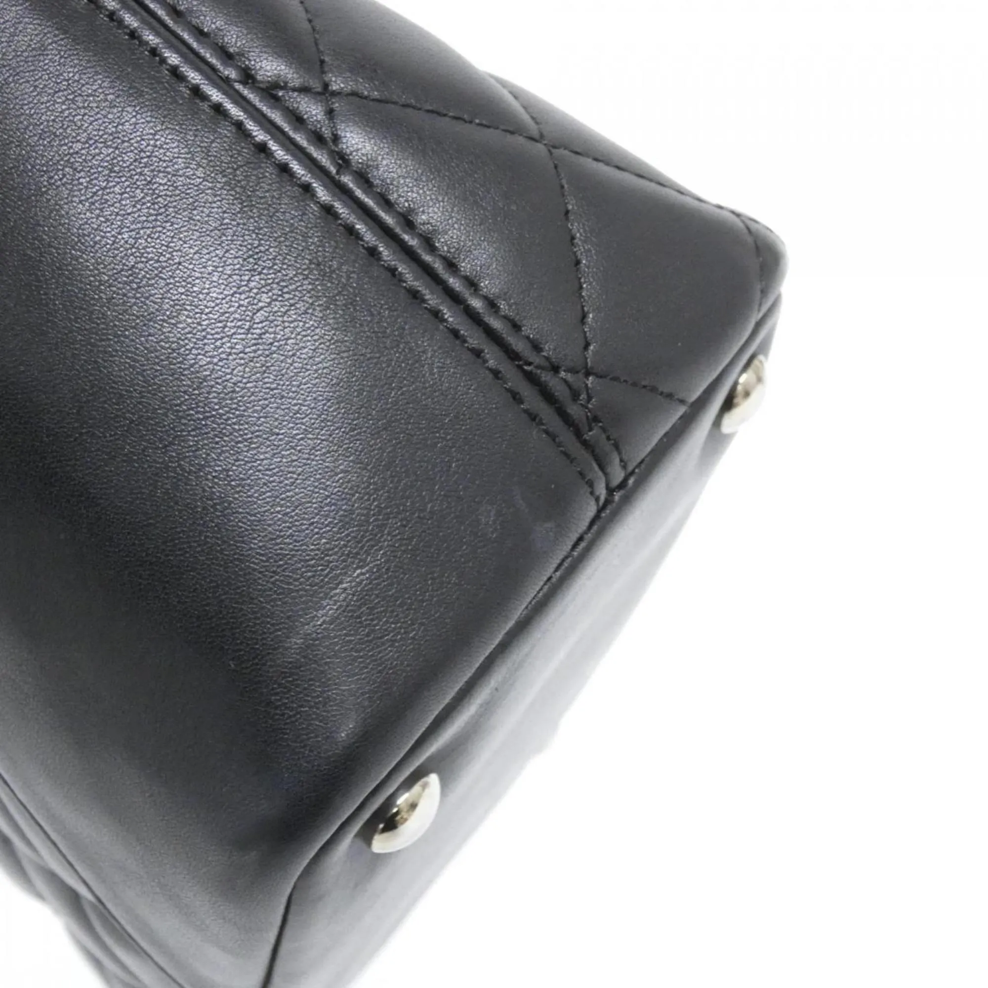 Leather Handbag (Pre-Owned) - Chanel - Modalova