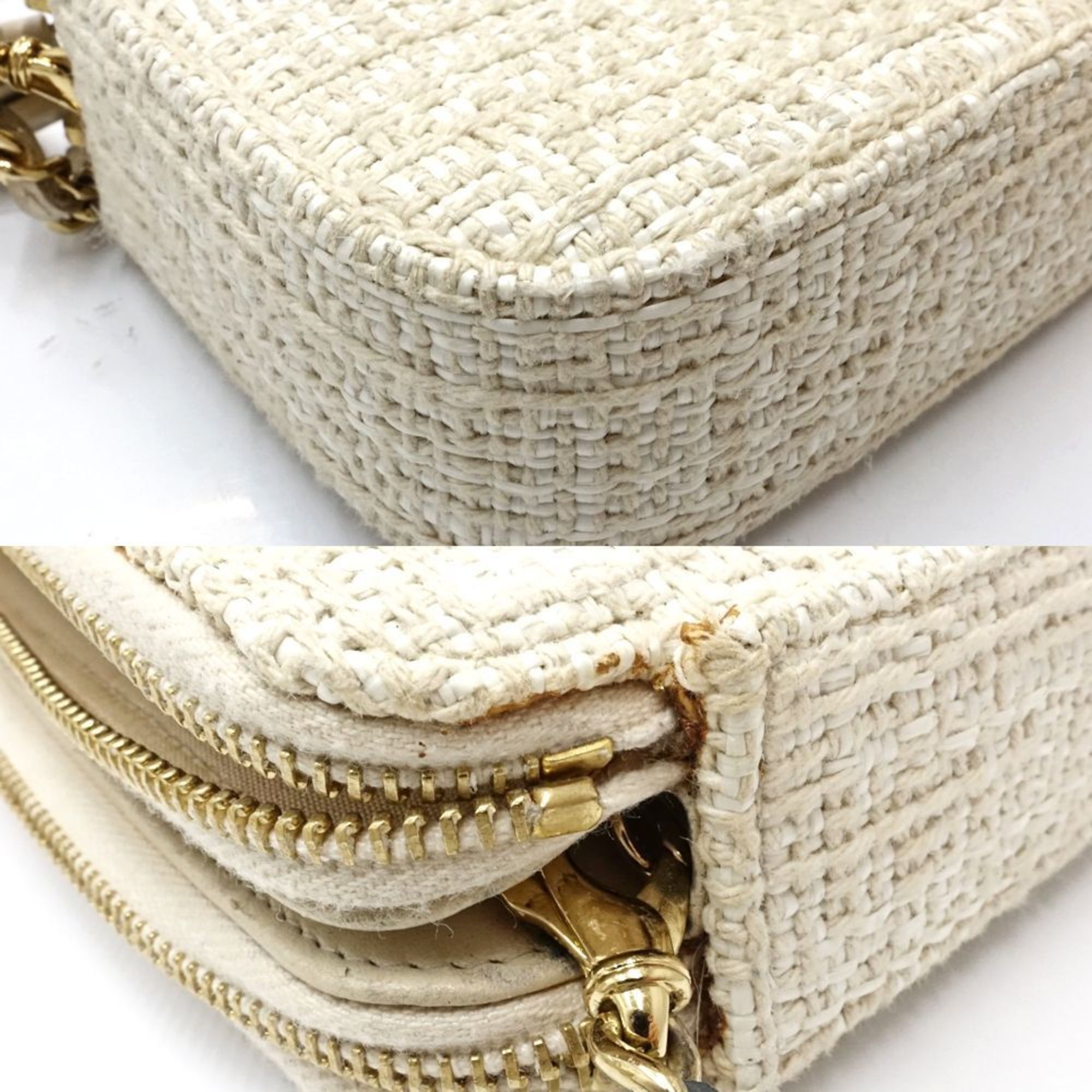 Canvas Shoulder Bag (Pre-Owned) - Chanel - Modalova