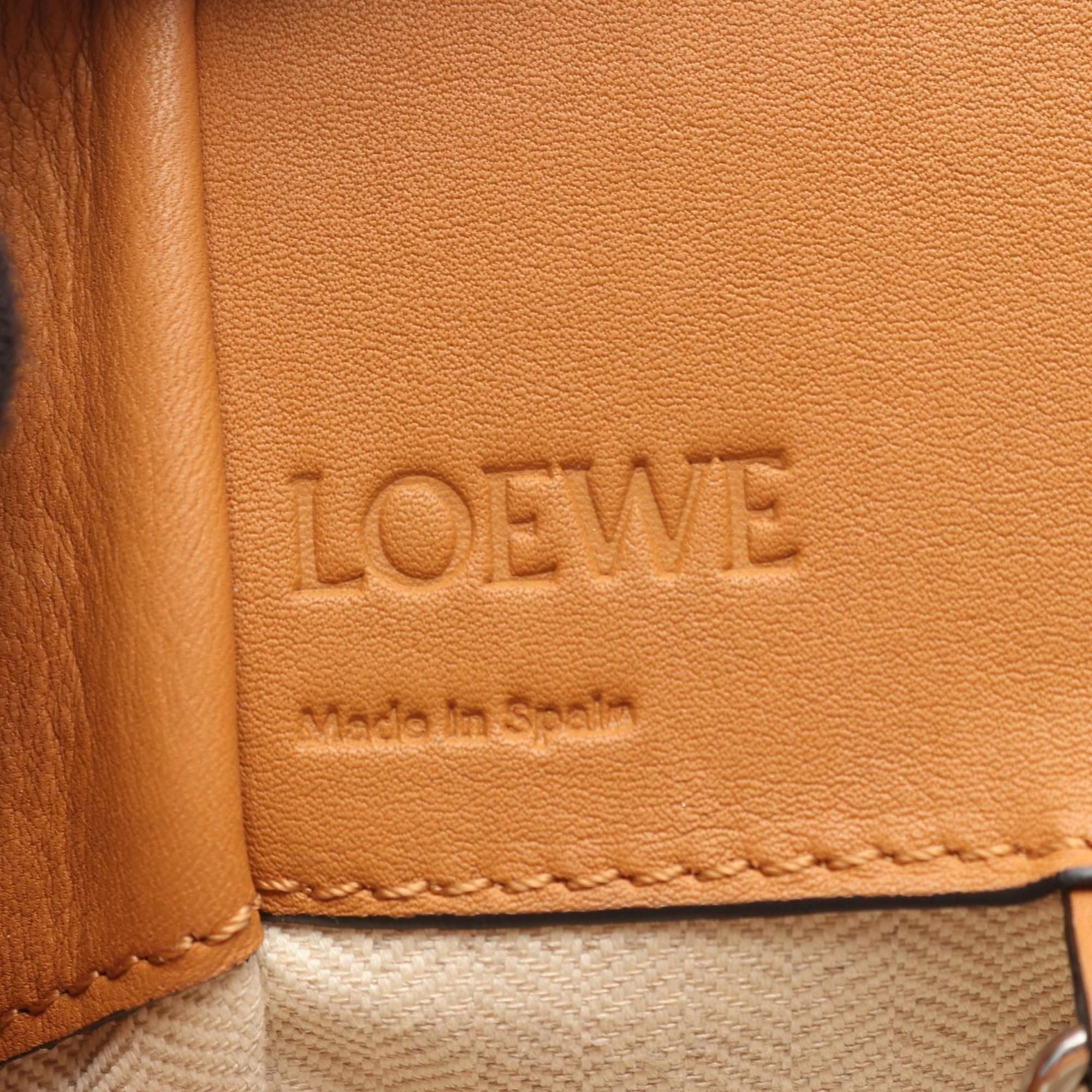 Leather Shoulder Bag (Pre-Owned) - Loewe - Modalova
