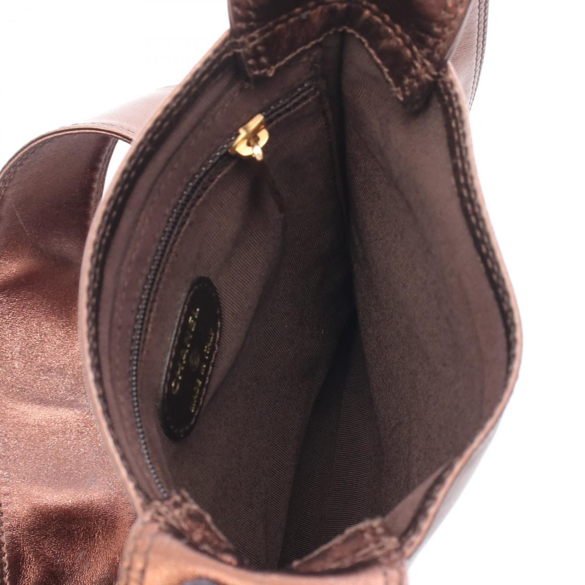 Leather Shoulder Bag (Pre-Owned) - Chanel - Modalova