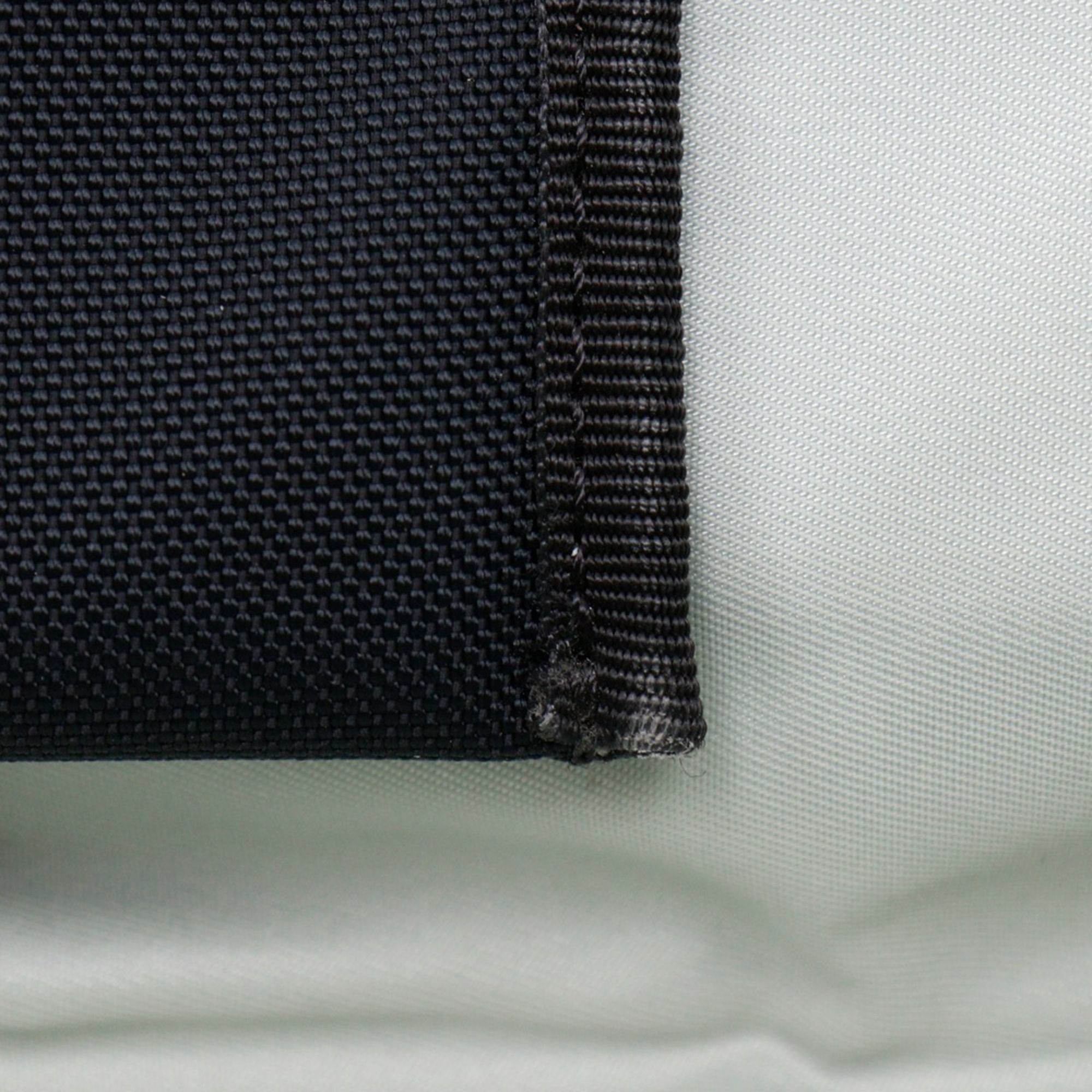 Nylon Handbag (Pre-Owned) - Chanel - Modalova