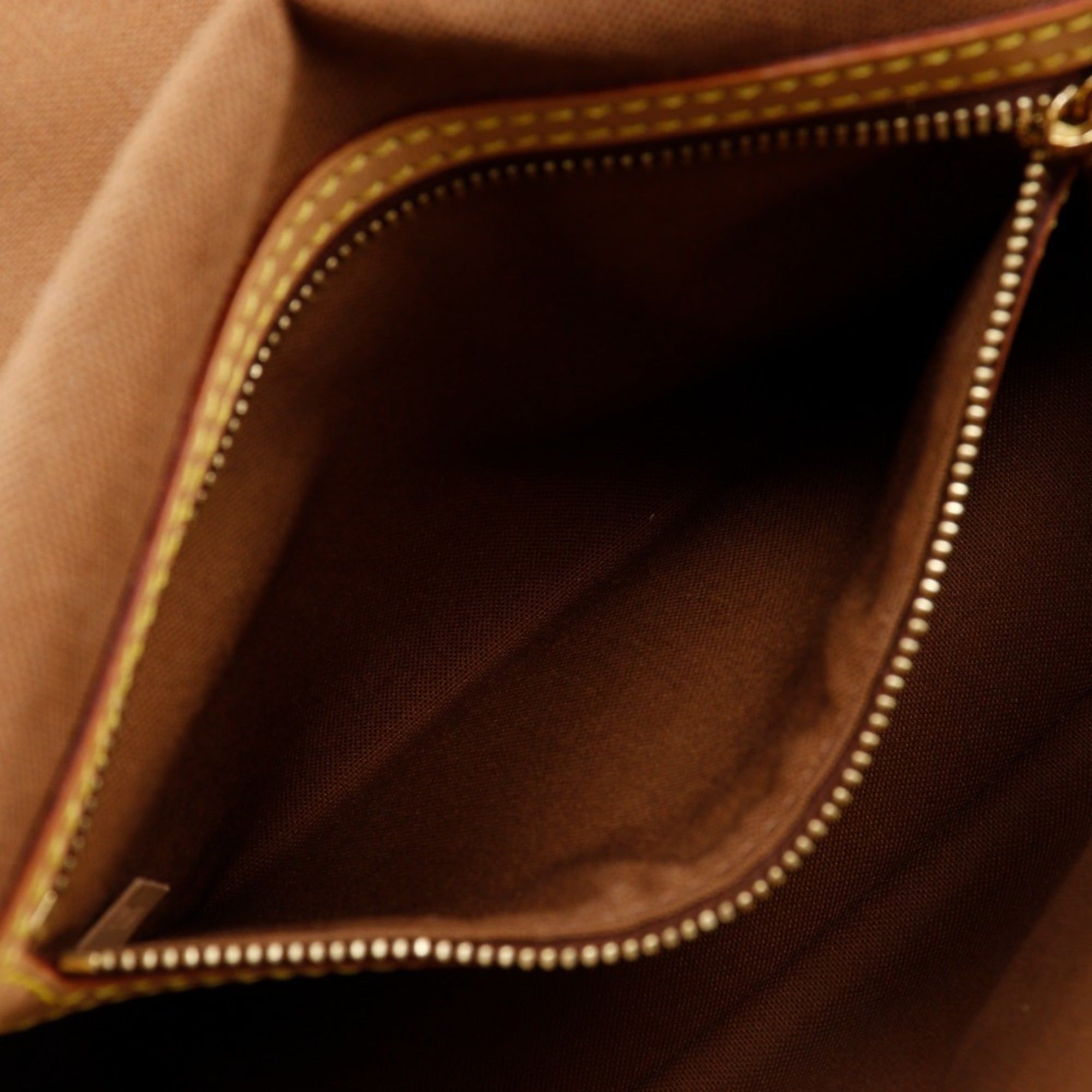 Monogram Canvas Shoulder Bag (Pre-Owned) - Louis Vuitton - Modalova