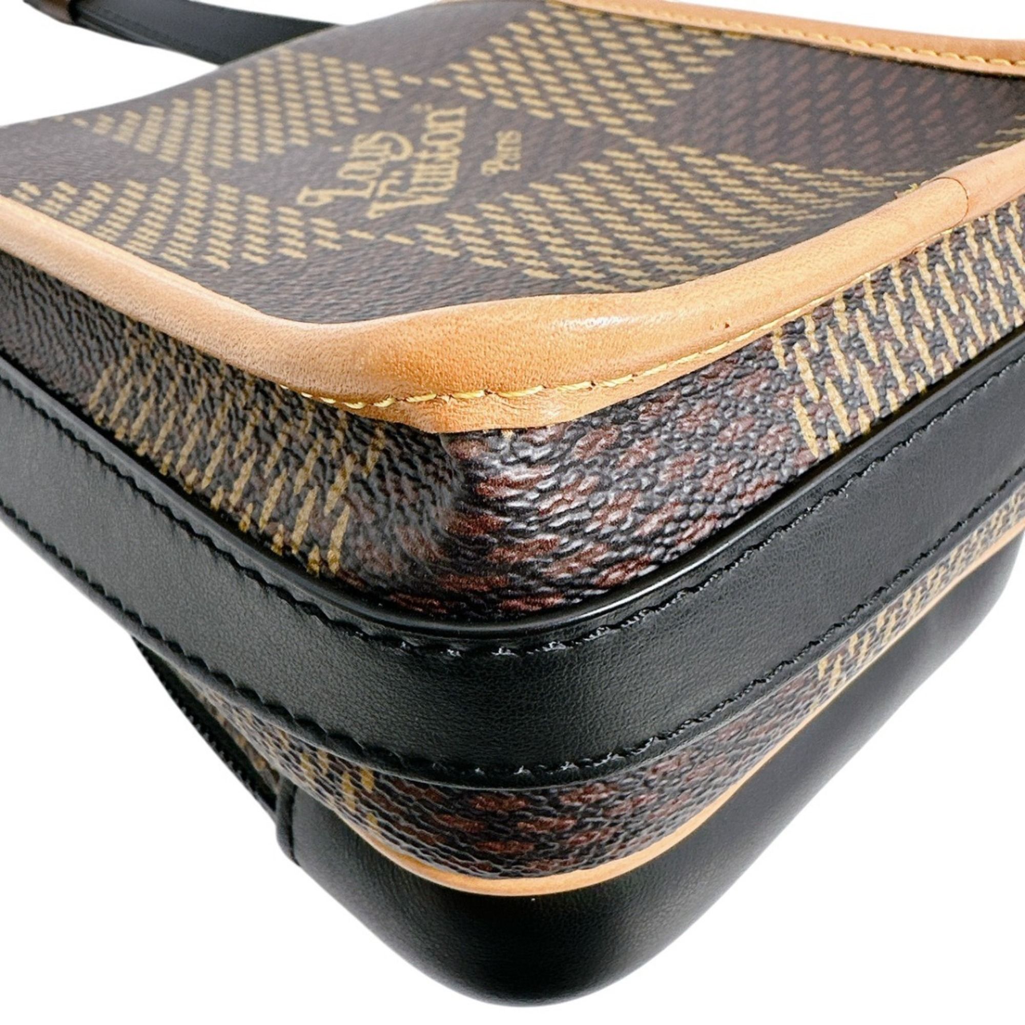 Damier Canvas Messenger Bag (Pre-Owned) - Louis Vuitton - Modalova