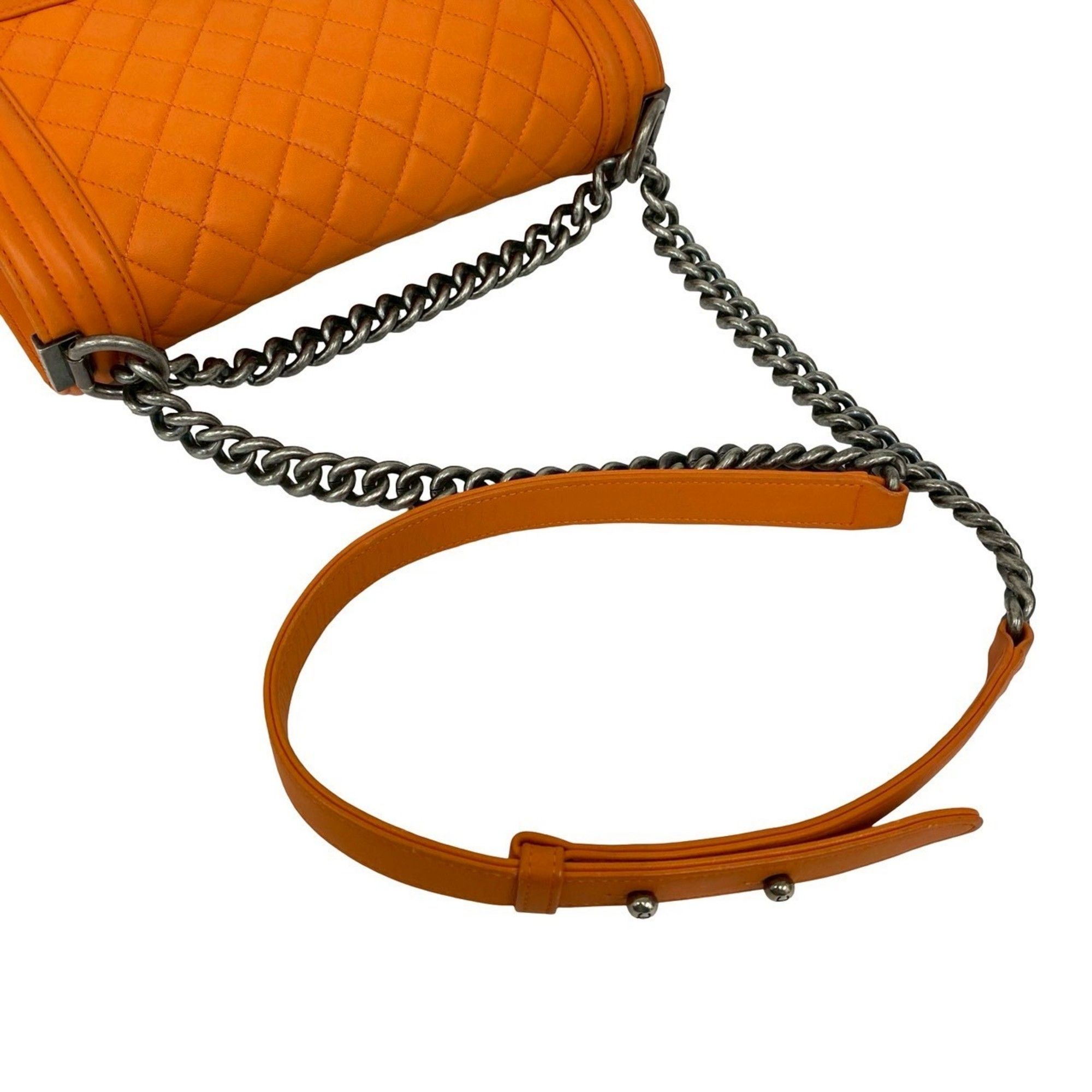 Leather Pochette Shoulder Bag (Pre-Owned) - Chanel - Modalova