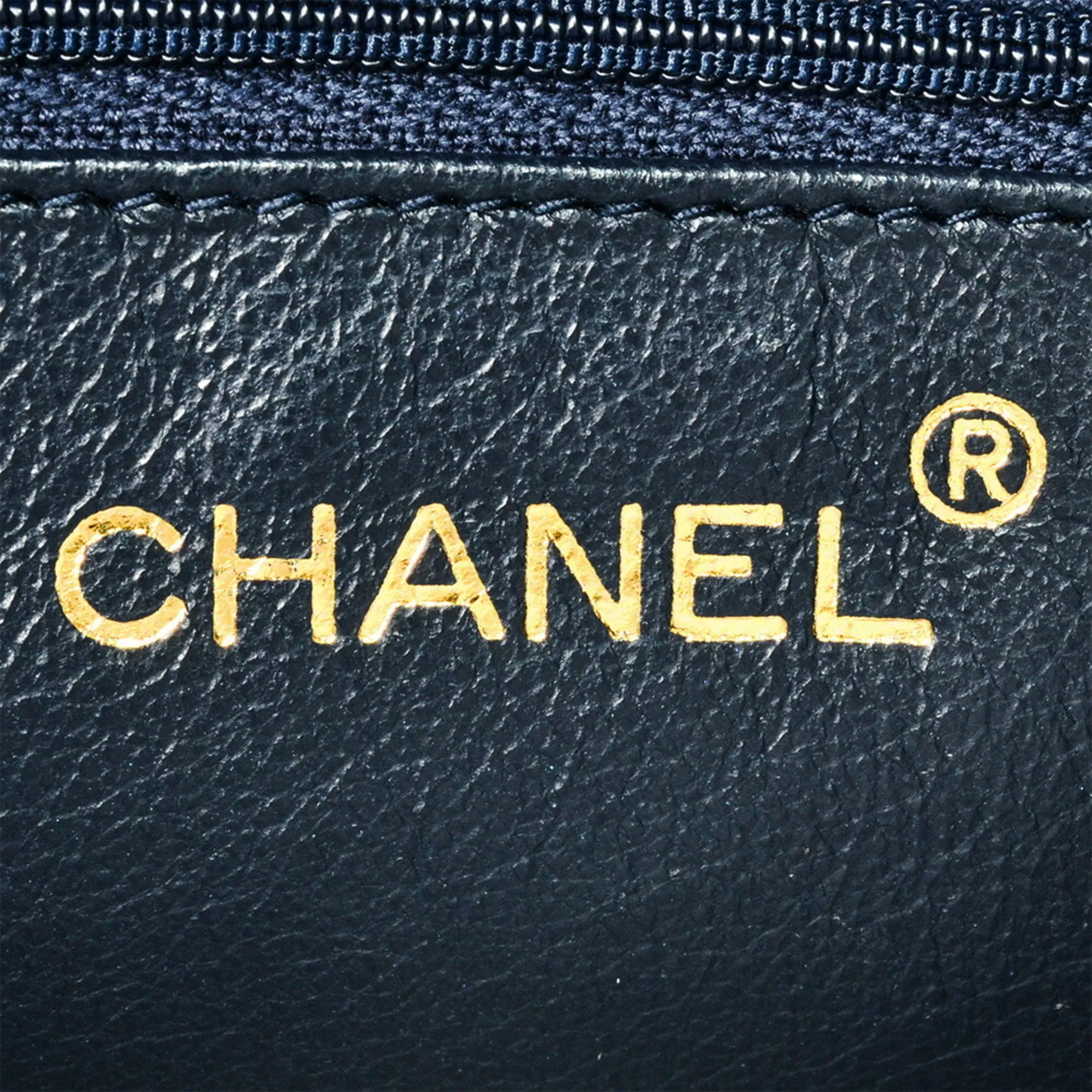 Matelasse Leather Shoulder Bag (Pre-Owned) - Chanel - Modalova