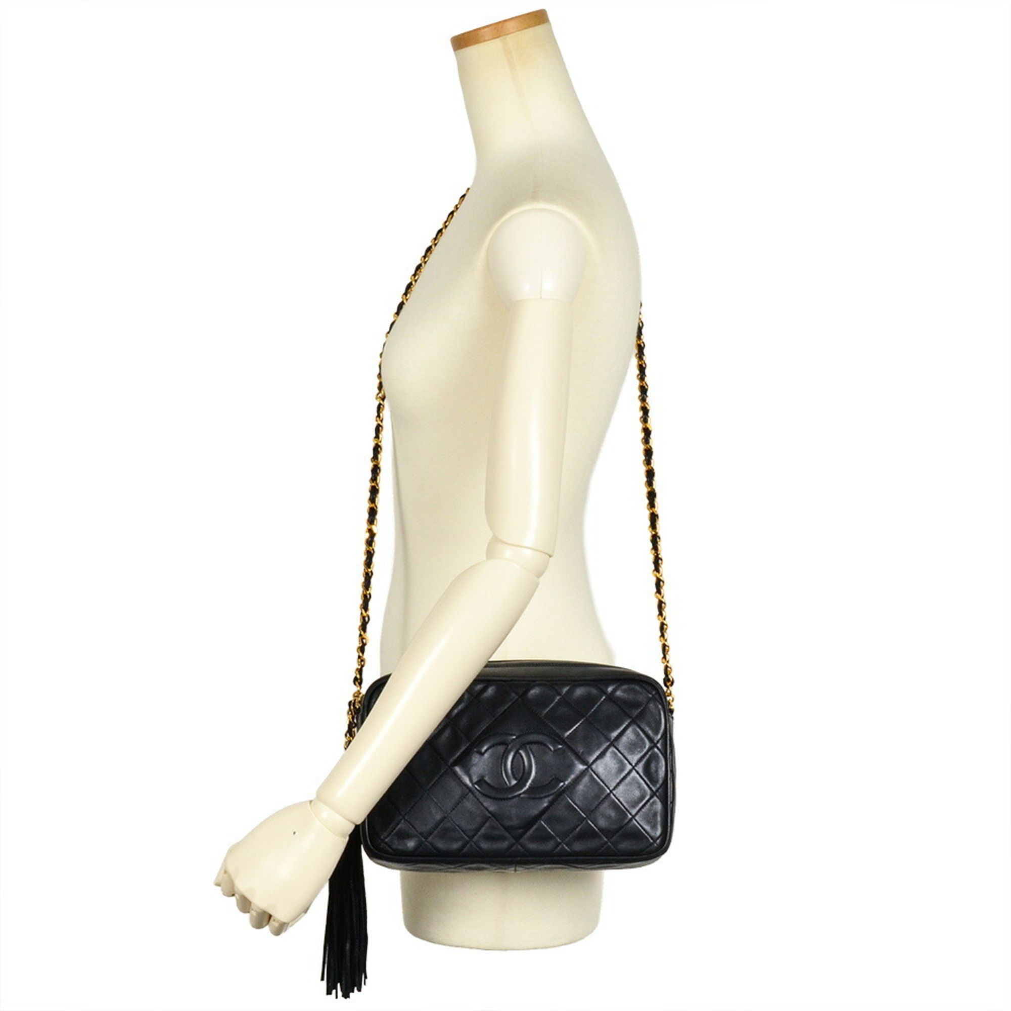 Matelasse Leather Shoulder Bag (Pre-Owned) - Chanel - Modalova