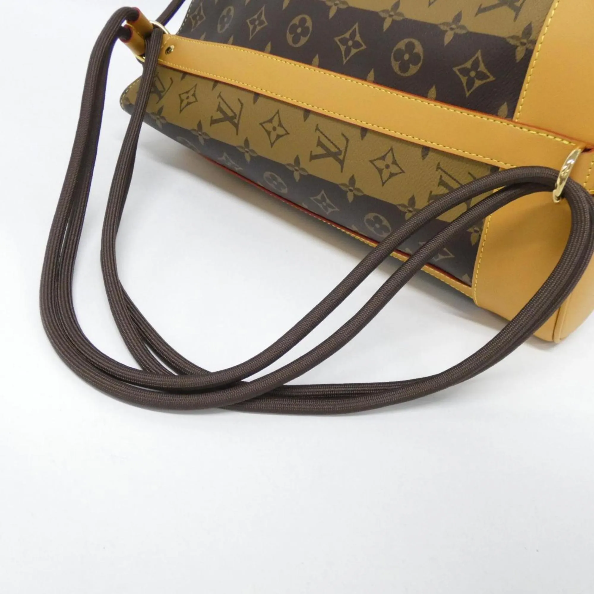 Coated Canvas Shoulder Bag (Pre-Owned) - Louis Vuitton - Modalova