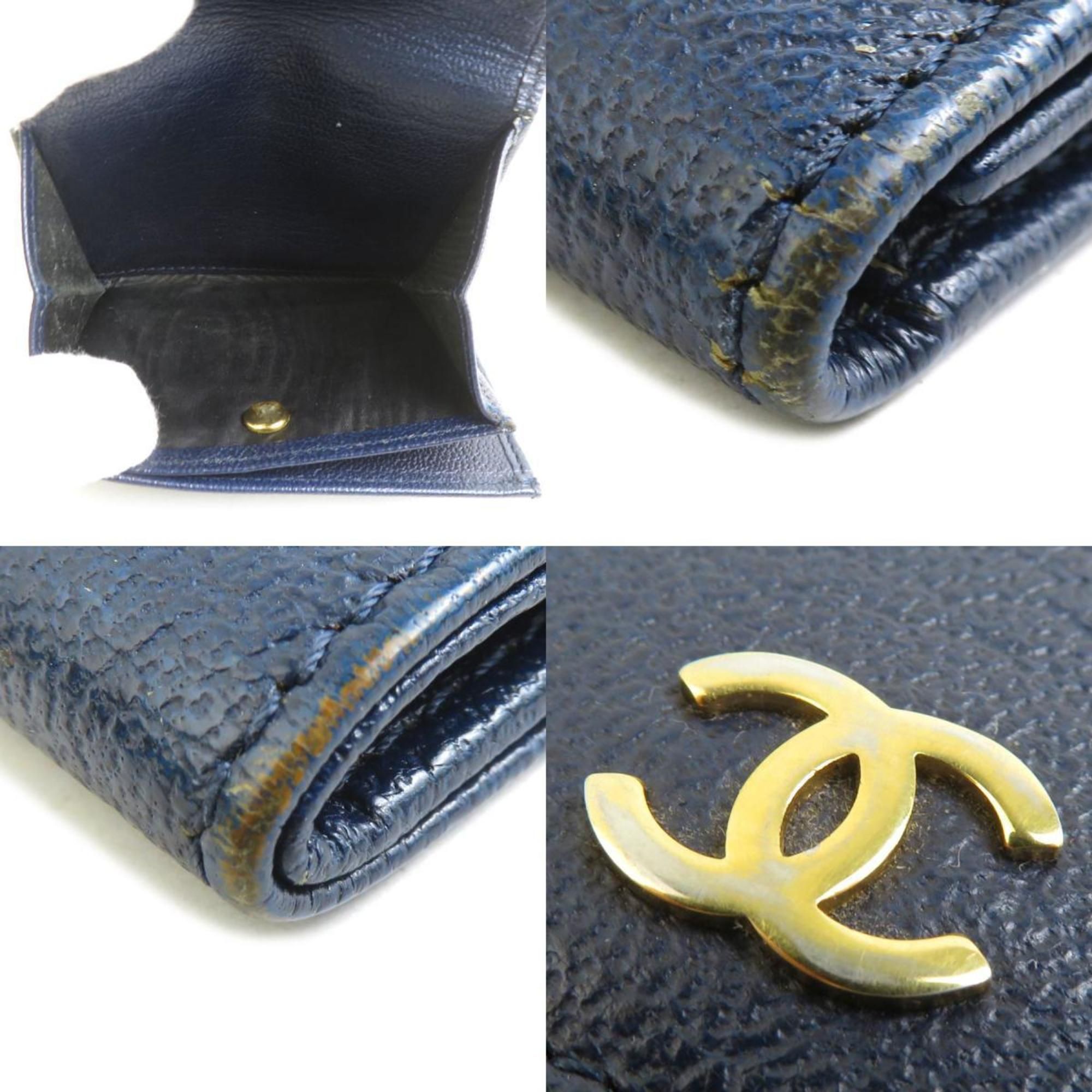 Leather Wallet (Tri-Fold) (Pre-Owned) - Chanel - Modalova