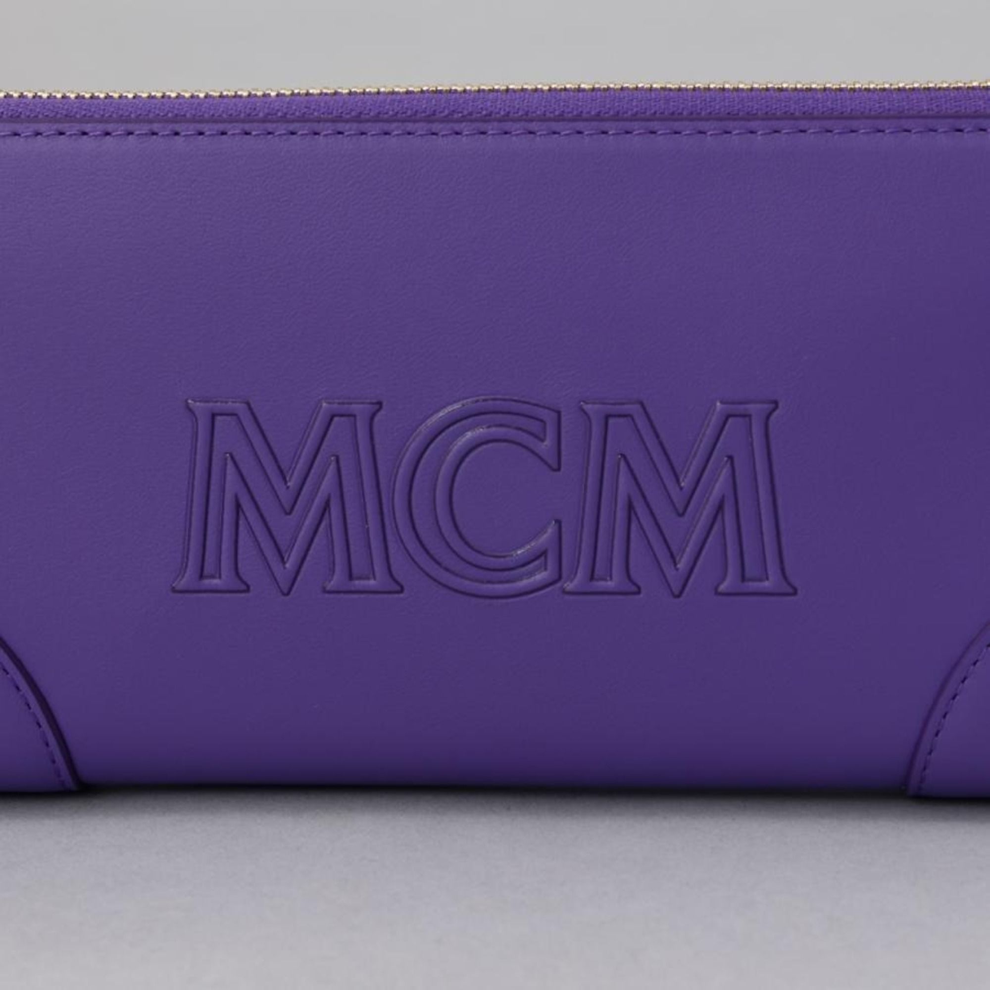 Leather Long Wallet (Bi-Fold) (Pre-Owned) - MCM - Modalova
