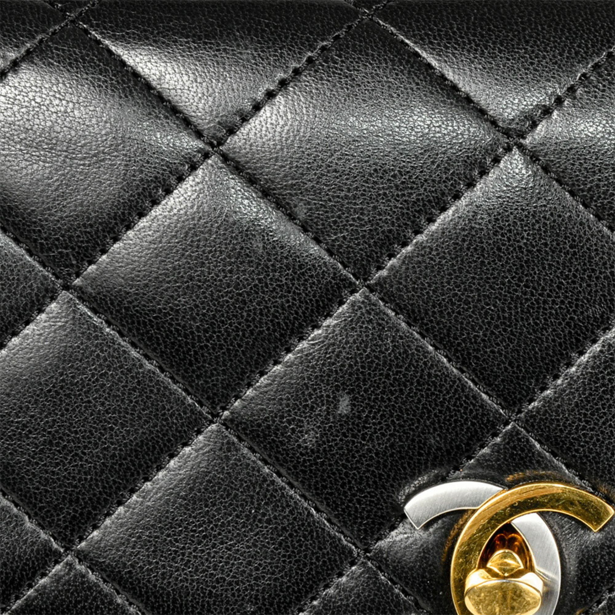 Leather Shoulder Bag (Pre-Owned) - Chanel - Modalova