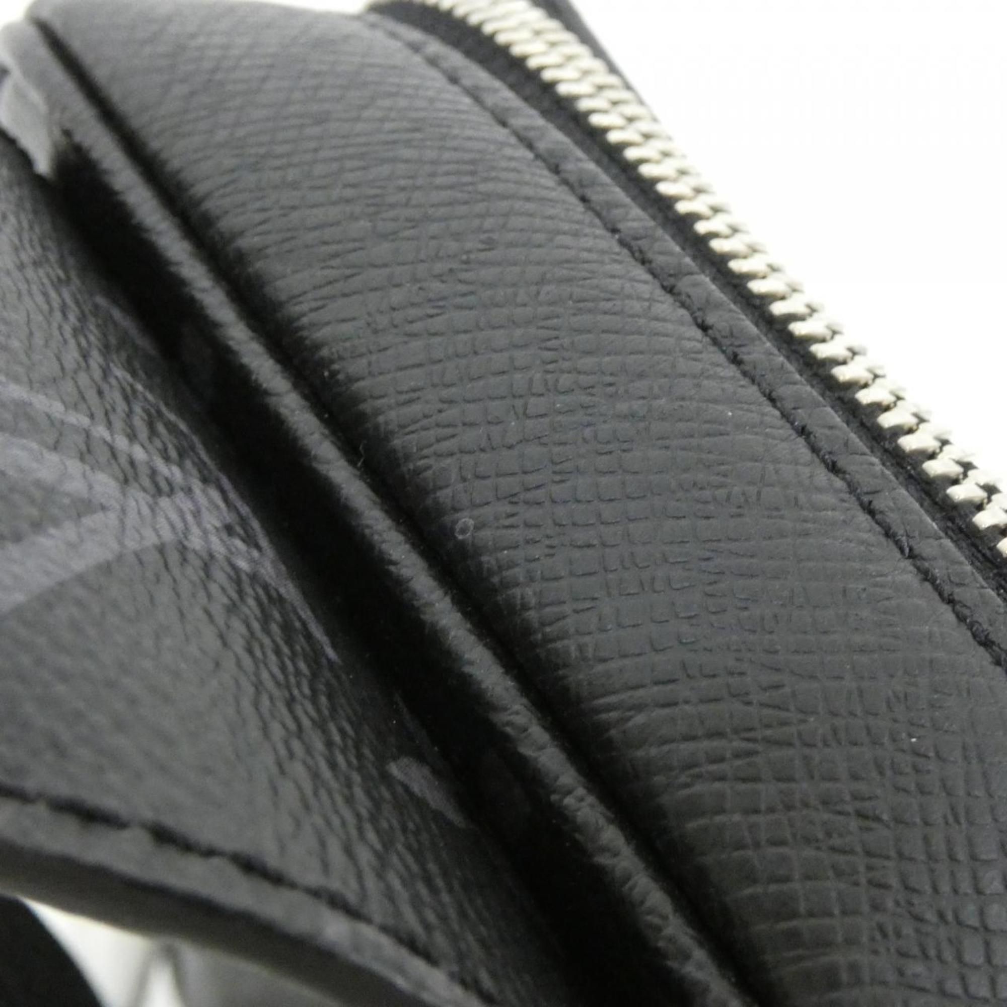 Taigarama Coated Canvas Leather Shoulder Bag (Pre-Owned) - Louis Vuitton - Modalova