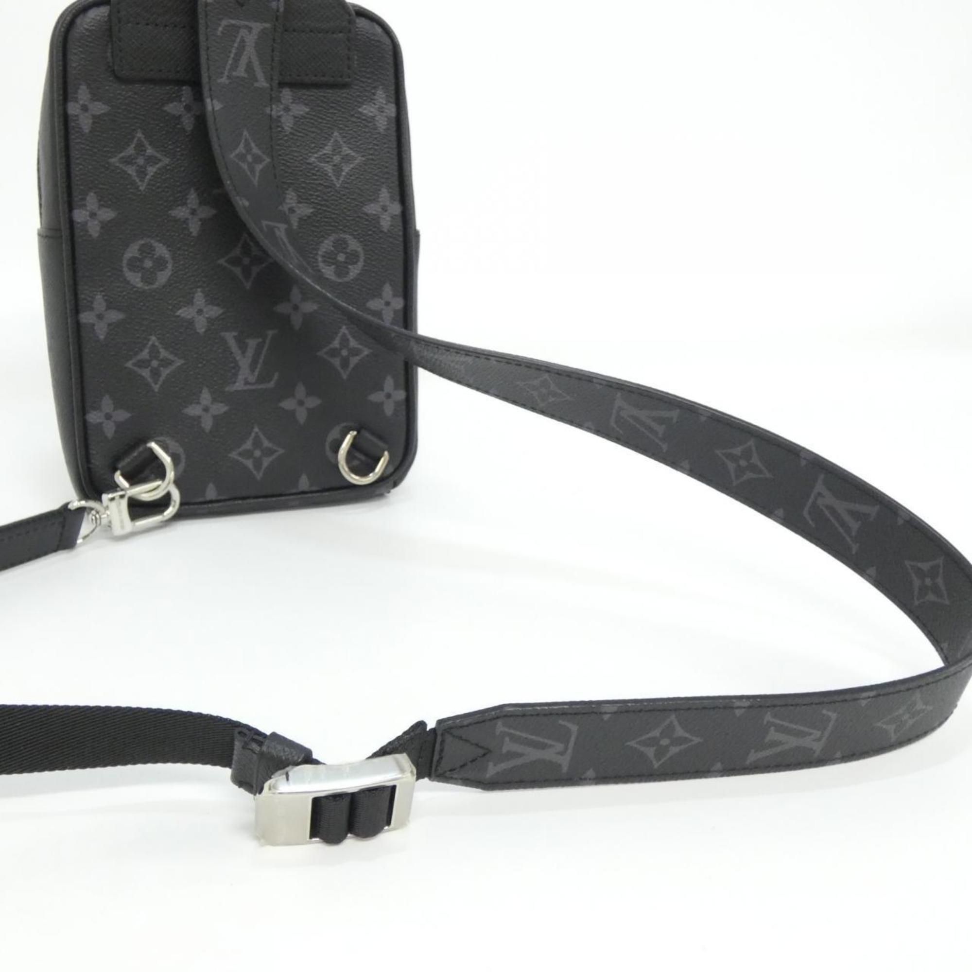 Taigarama Coated Canvas Leather Shoulder Bag (Pre-Owned) - Louis Vuitton - Modalova