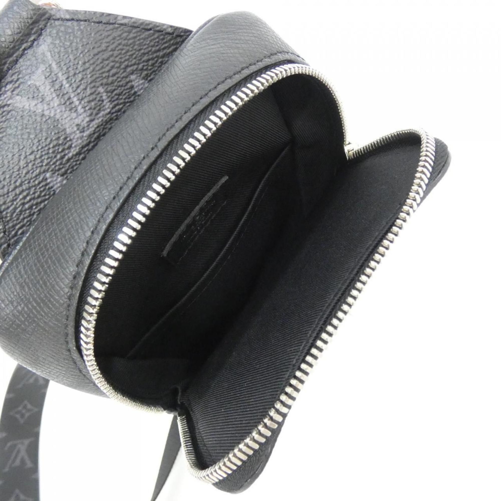 Taigarama Coated Canvas Leather Shoulder Bag (Pre-Owned) - Louis Vuitton - Modalova