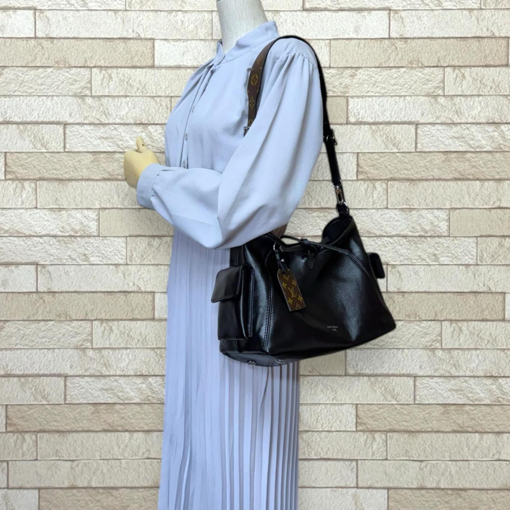 Leather Shoulder Bag (Pre-Owned) - Louis Vuitton - Modalova