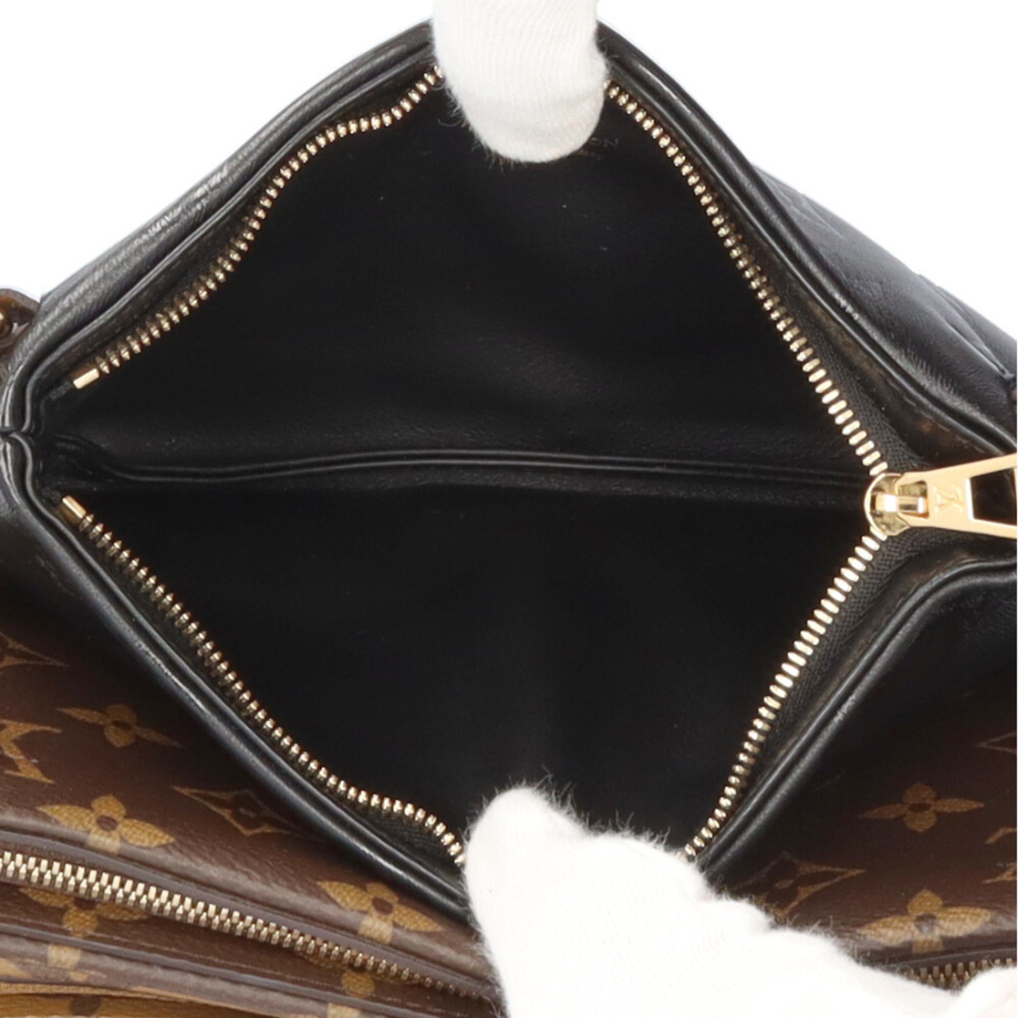 Reverse Reverse Pochette Shoulder Bag (Pre-Owned) - Louis Vuitton - Modalova