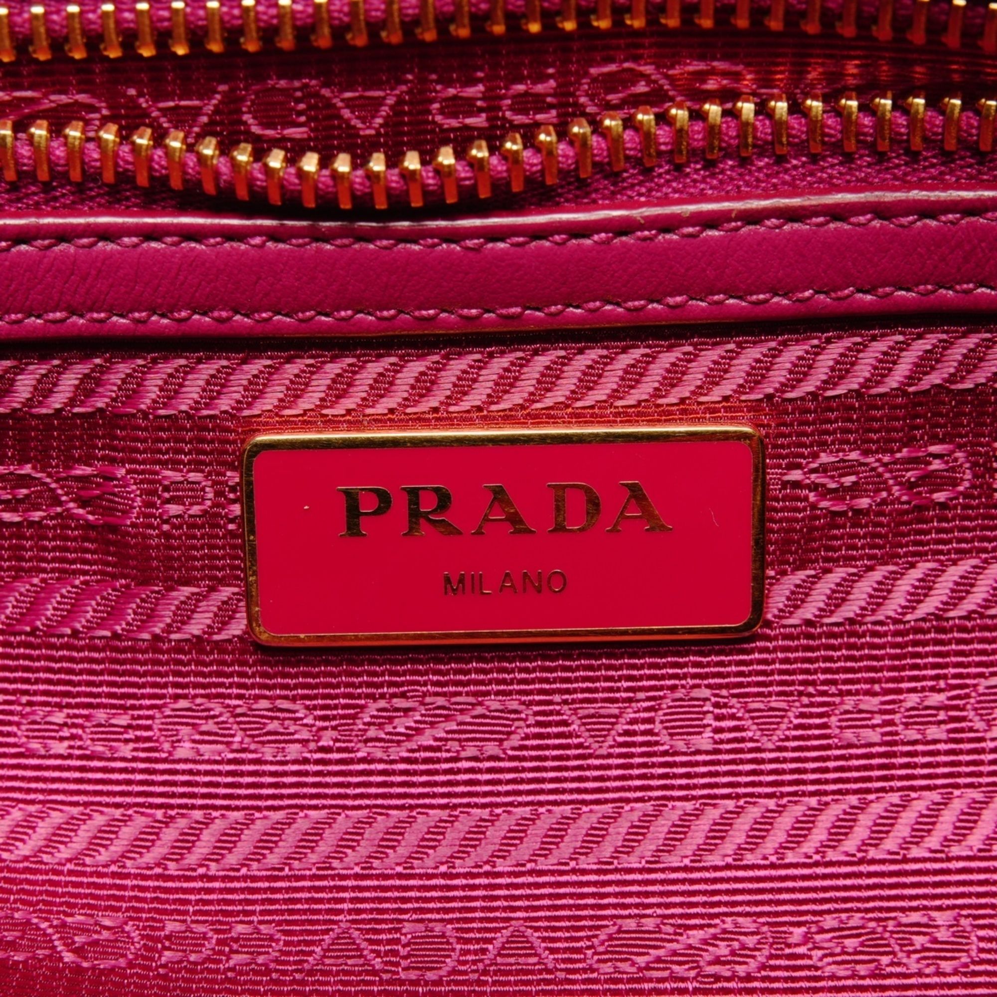 Prada Pink Shoulder Bag (Pre-Owned) - Prada - Modalova