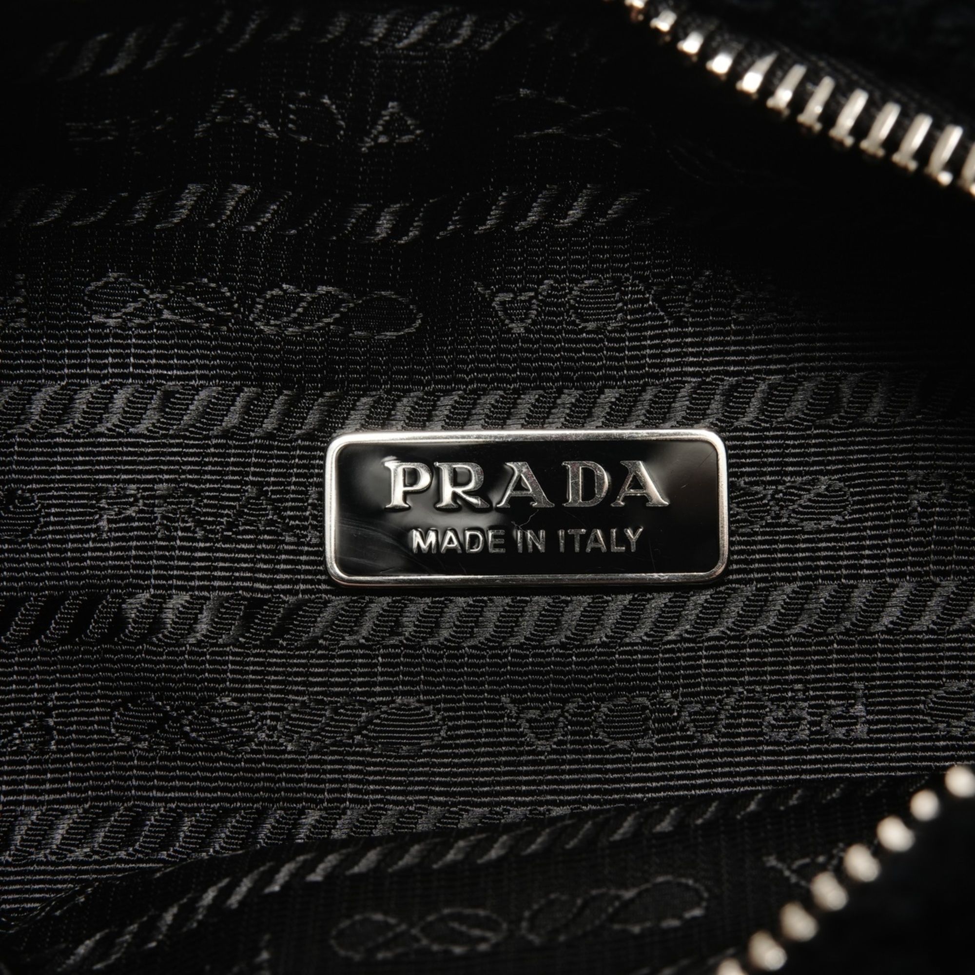 Prada Black Handbag (Pre-Owned) - Prada - Modalova
