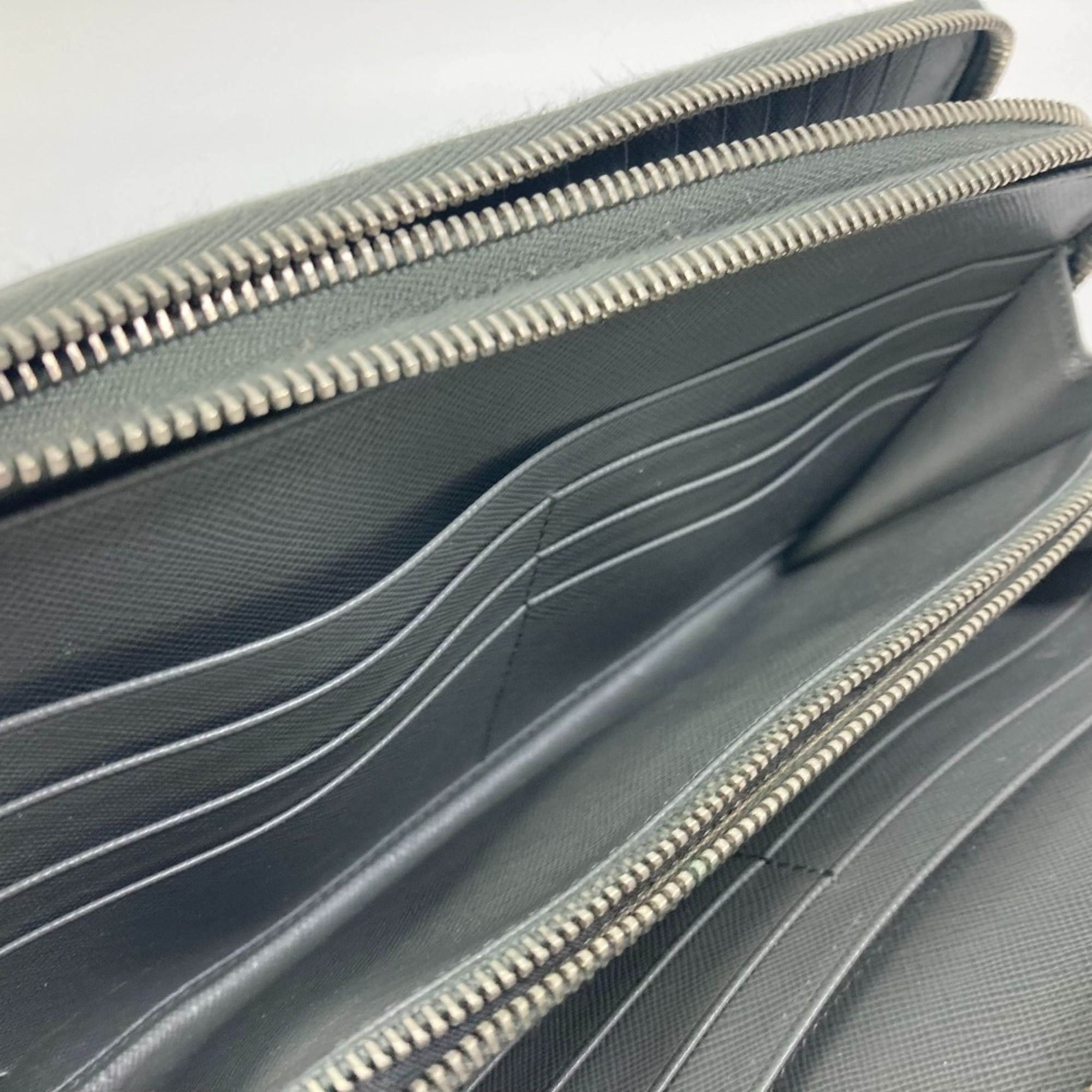 Saffiano Long Wallet (Bi-Fold) (Pre-Owned) - Prada - Modalova