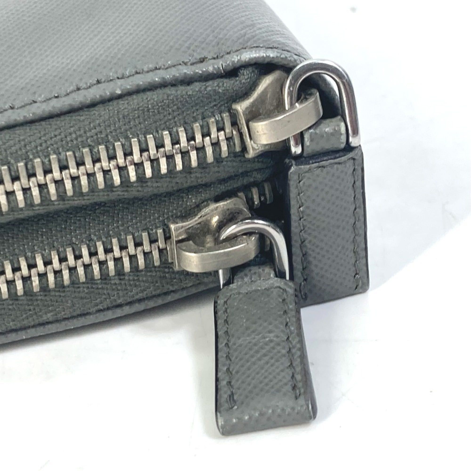 Saffiano Long Wallet (Bi-Fold) (Pre-Owned) - Prada - Modalova