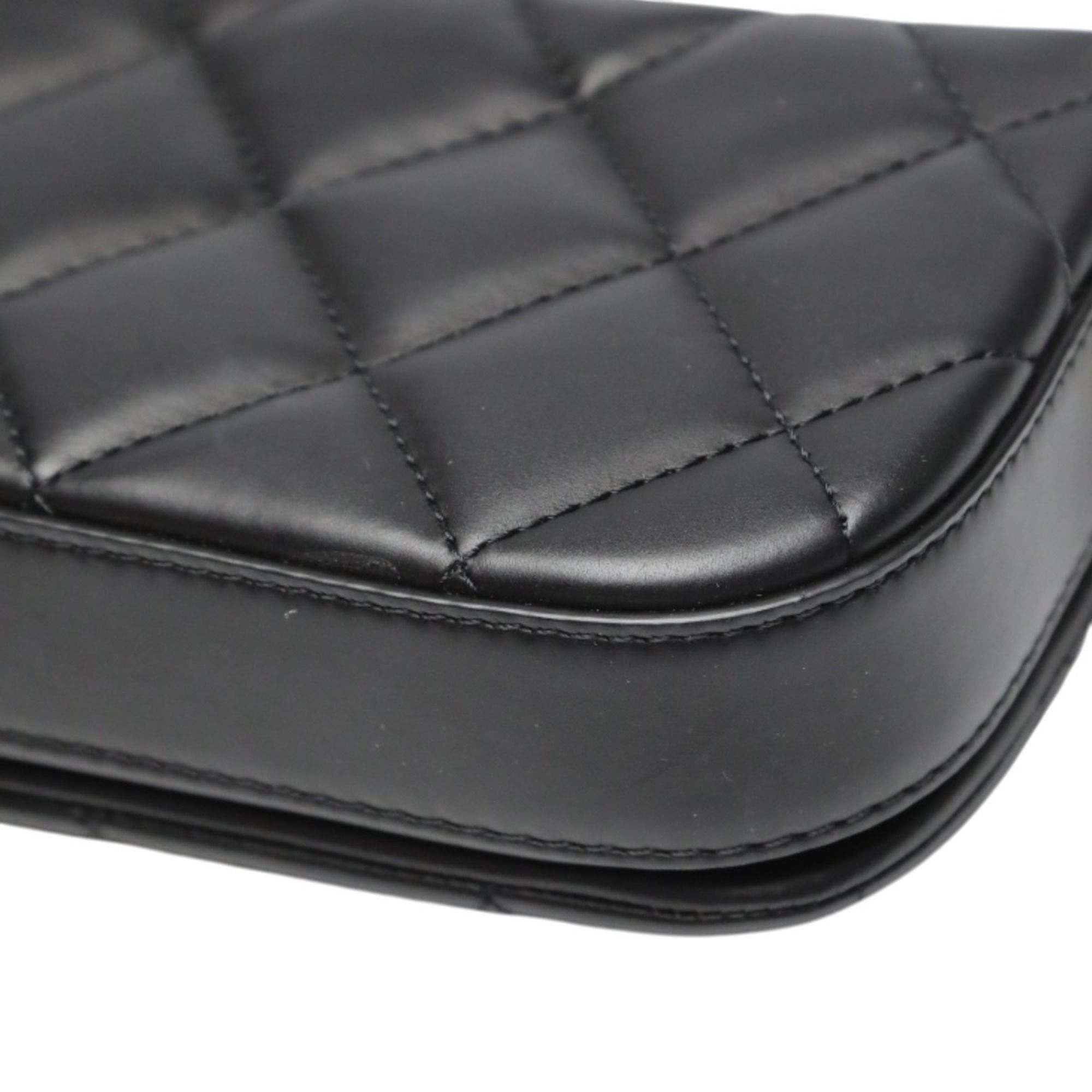 Leather Shoulder Bag (Pre-Owned) - Chanel - Modalova