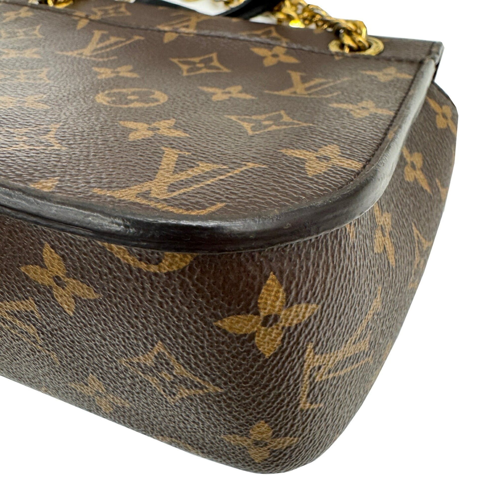 Monogram Monogram Leather Shoulder Bag (Pre-Owned) - Louis Vuitton - Modalova