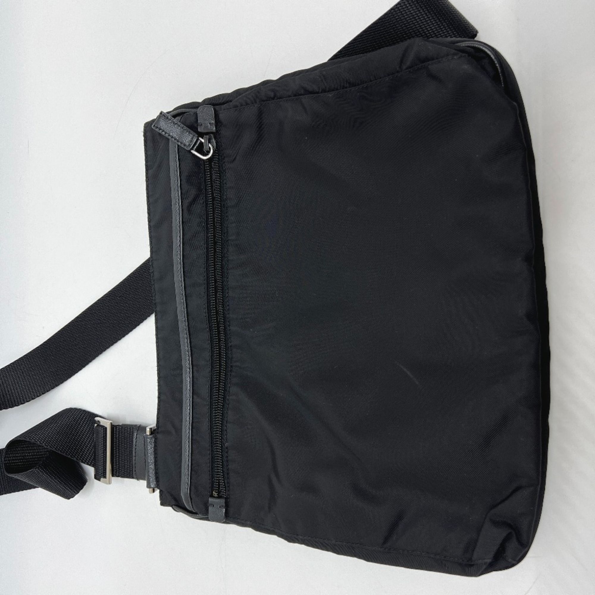 Nylon Shoulder Bag (Pre-Owned) - Prada - Modalova