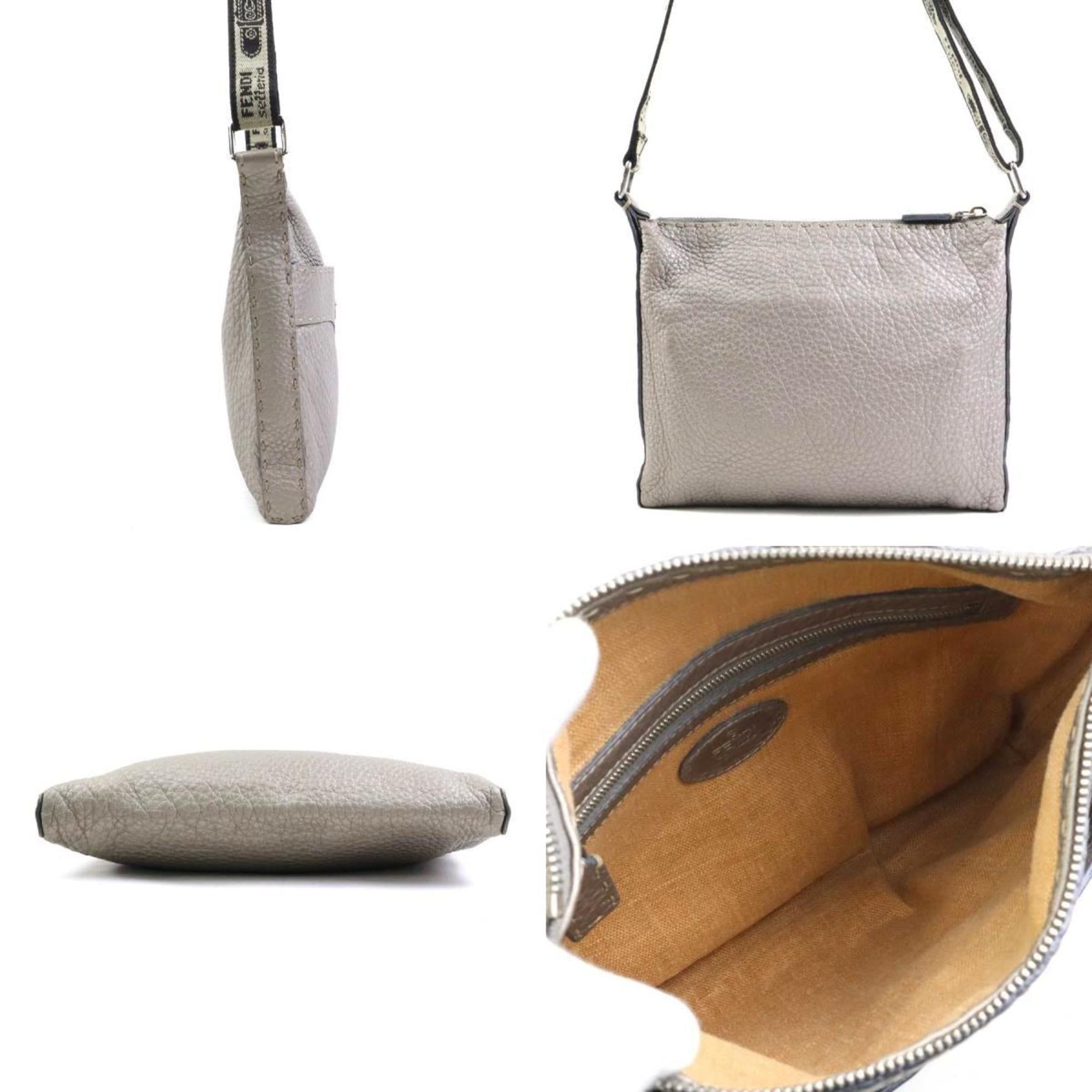 Leather Canvas Shoulder Bag (Pre-Owned) - Fendi - Modalova