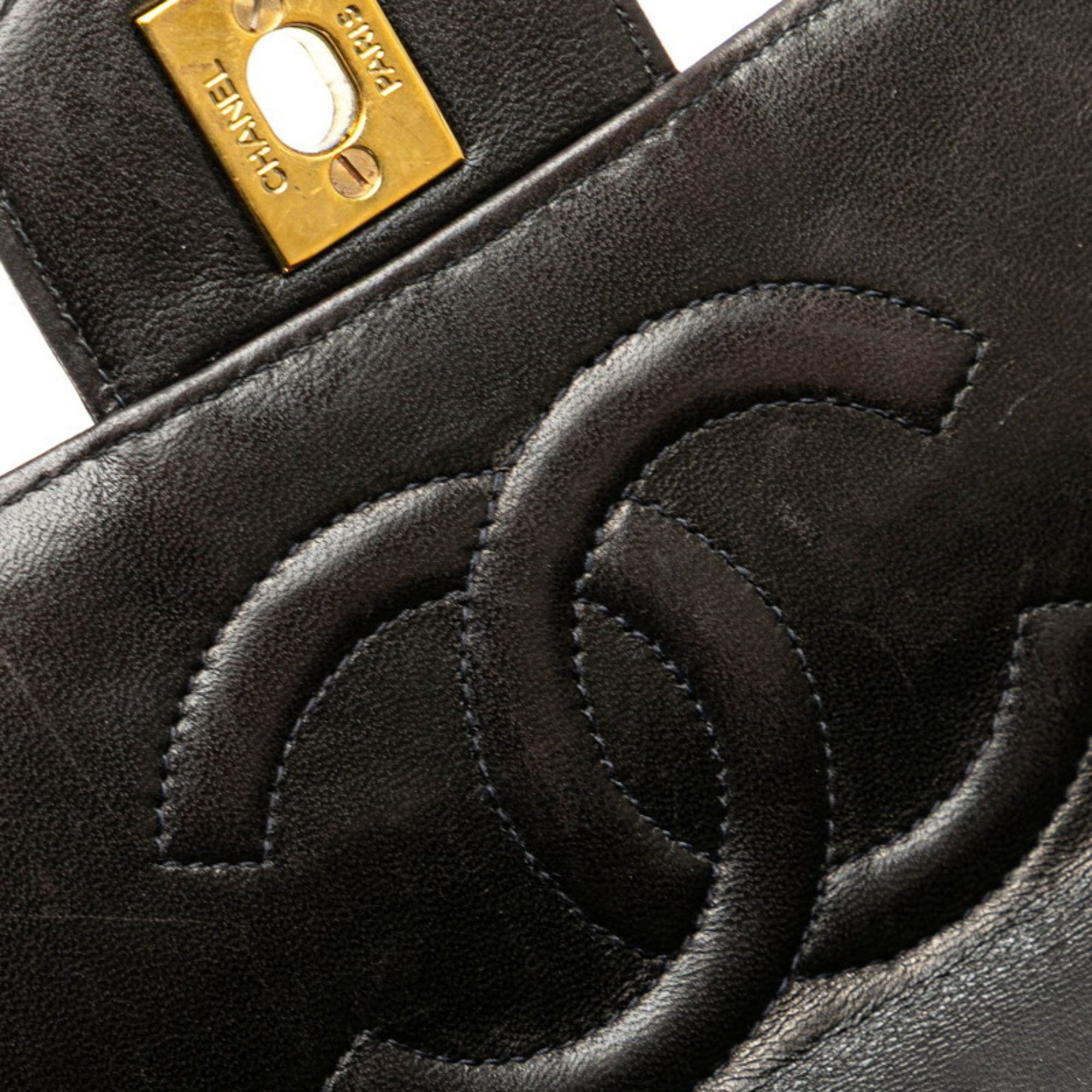Leather Handbag (Pre-Owned) - Chanel - Modalova
