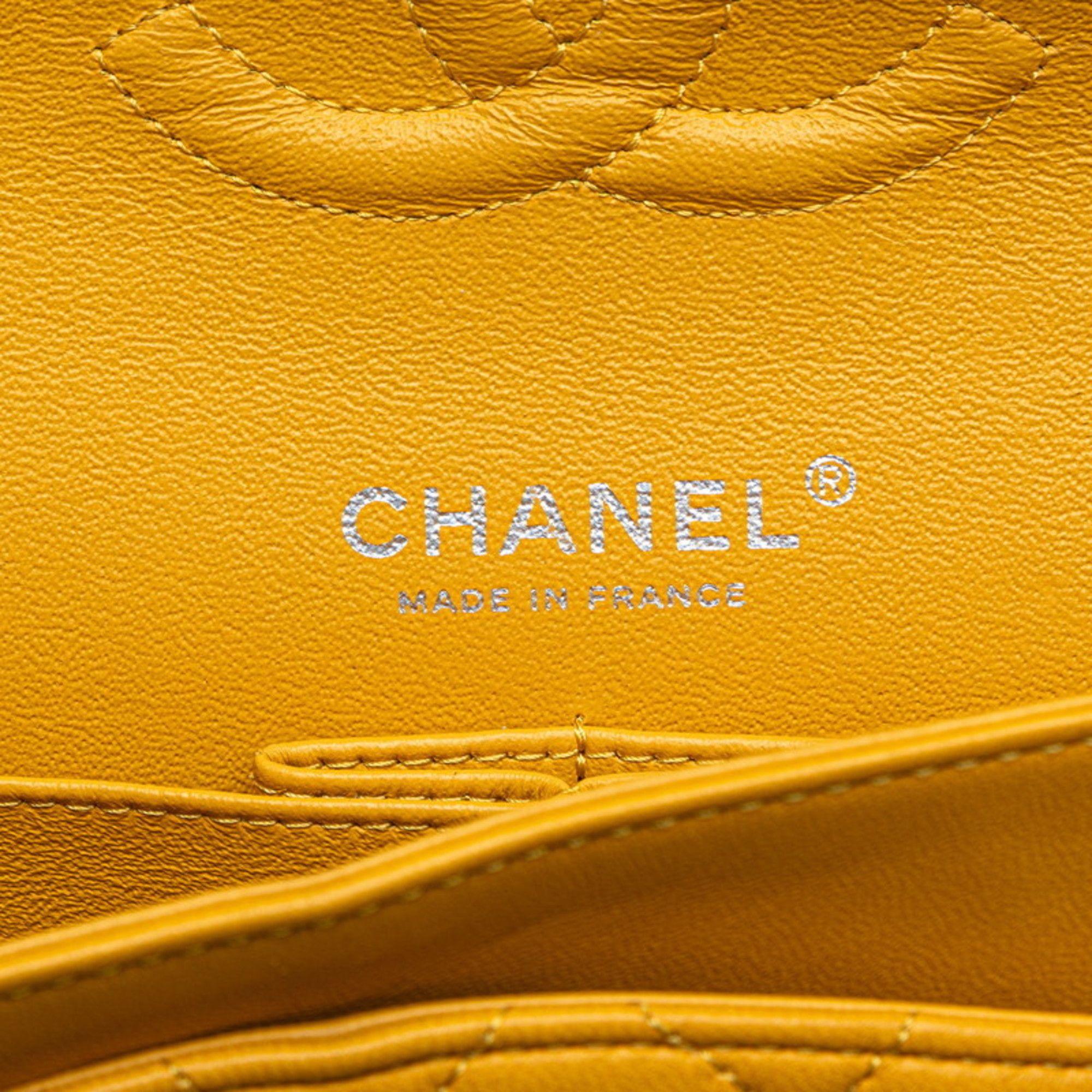 Leather Shoulder Bag (Pre-Owned) - Chanel - Modalova