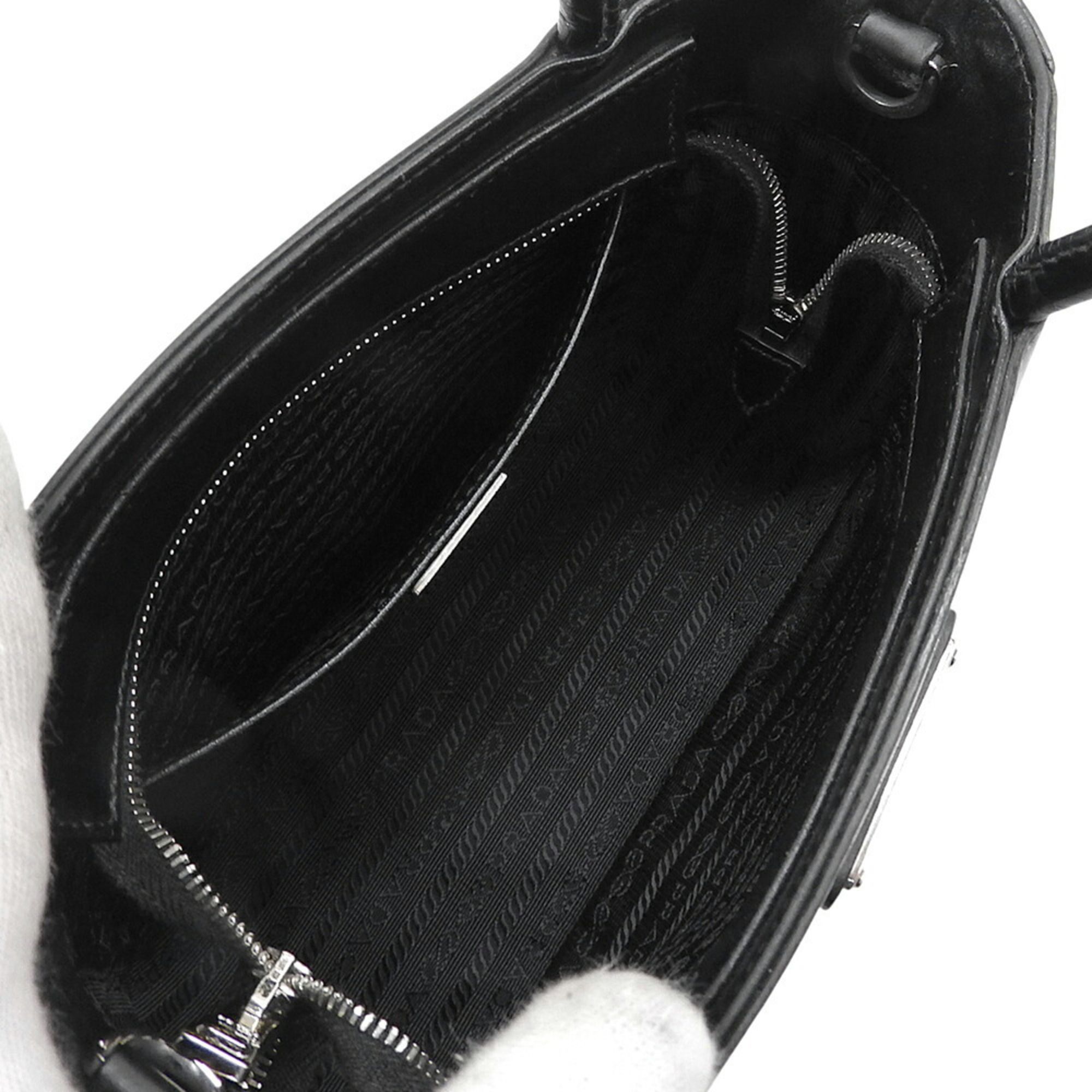 Leather Shoulder Bag (Pre-Owned) - Prada - Modalova