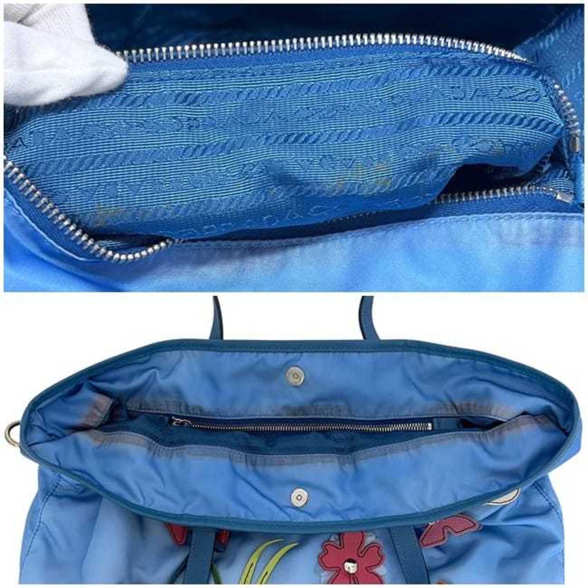 Light Nylon Saffiano Triangle Tote Bag (Pre-Owned) - Prada - Modalova