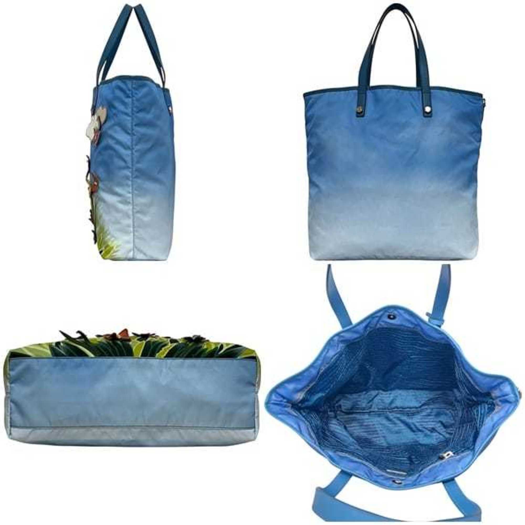 Light Nylon Saffiano Triangle Tote Bag (Pre-Owned) - Prada - Modalova