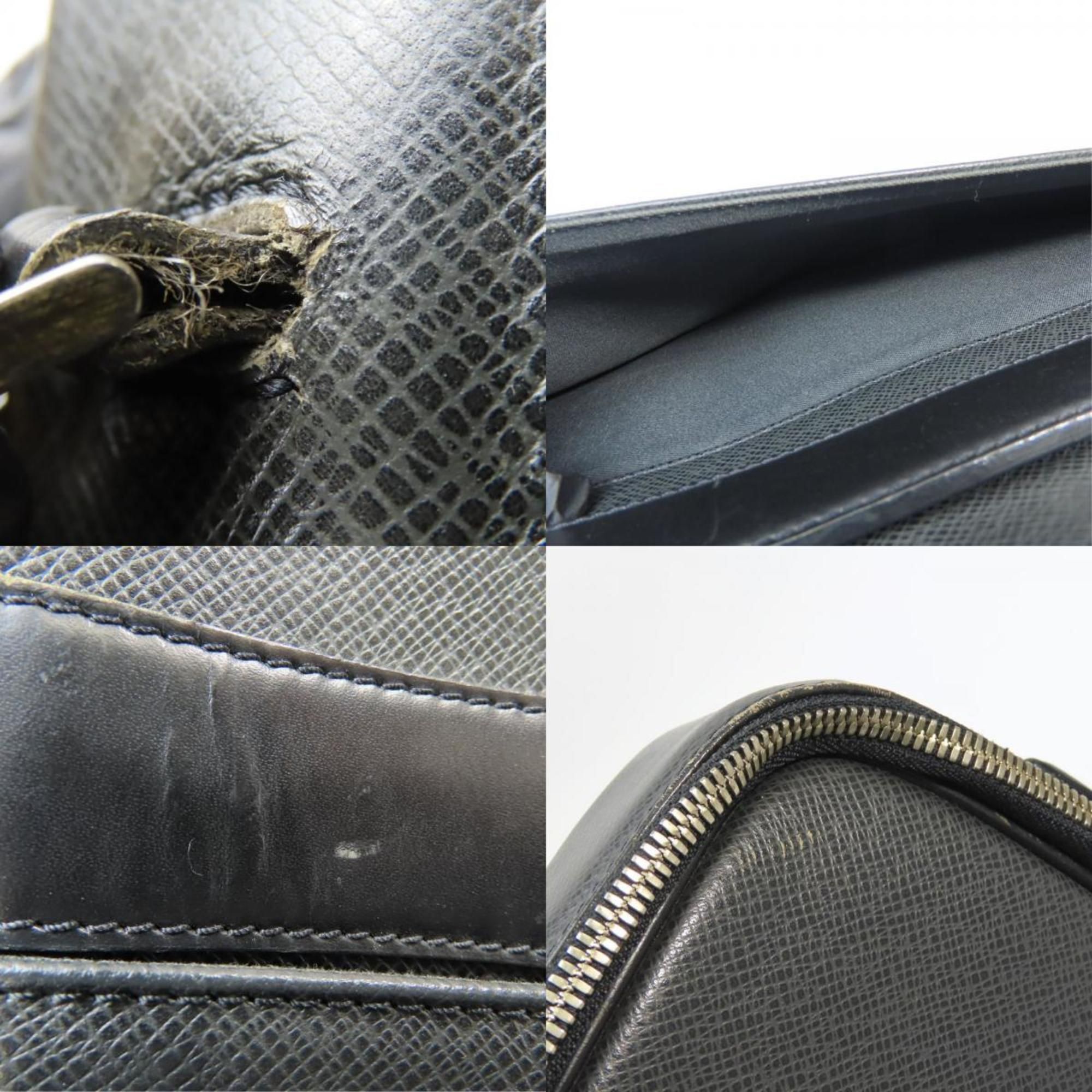 Taiga Leather Shoulder Bag (Pre-Owned) - Louis Vuitton - Modalova
