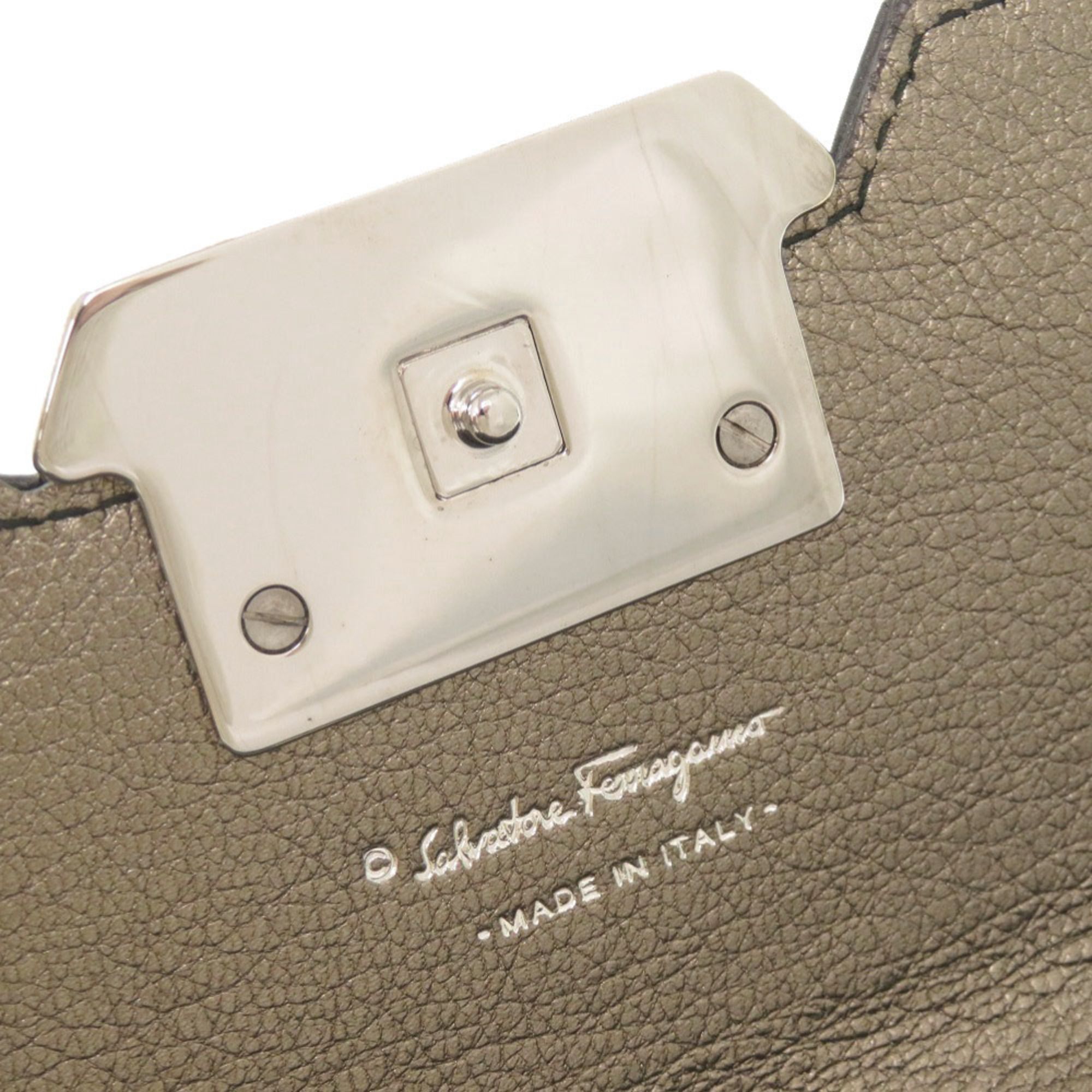 Leather Wallet (Tri-Fold) (Pre-Owned) - Salvatore Ferragamo - Modalova
