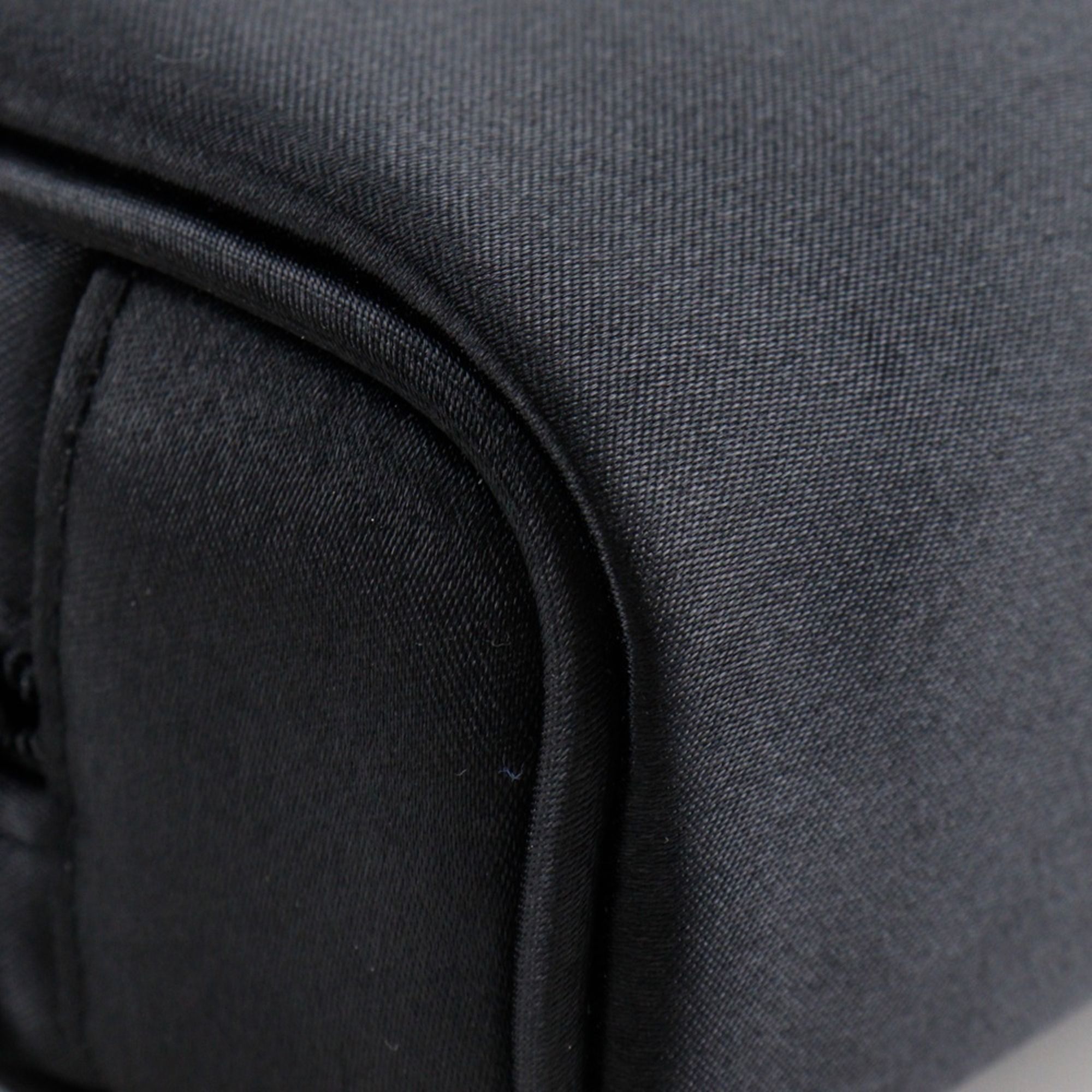 Nylon Pouch (Pre-Owned) - Chanel - Modalova