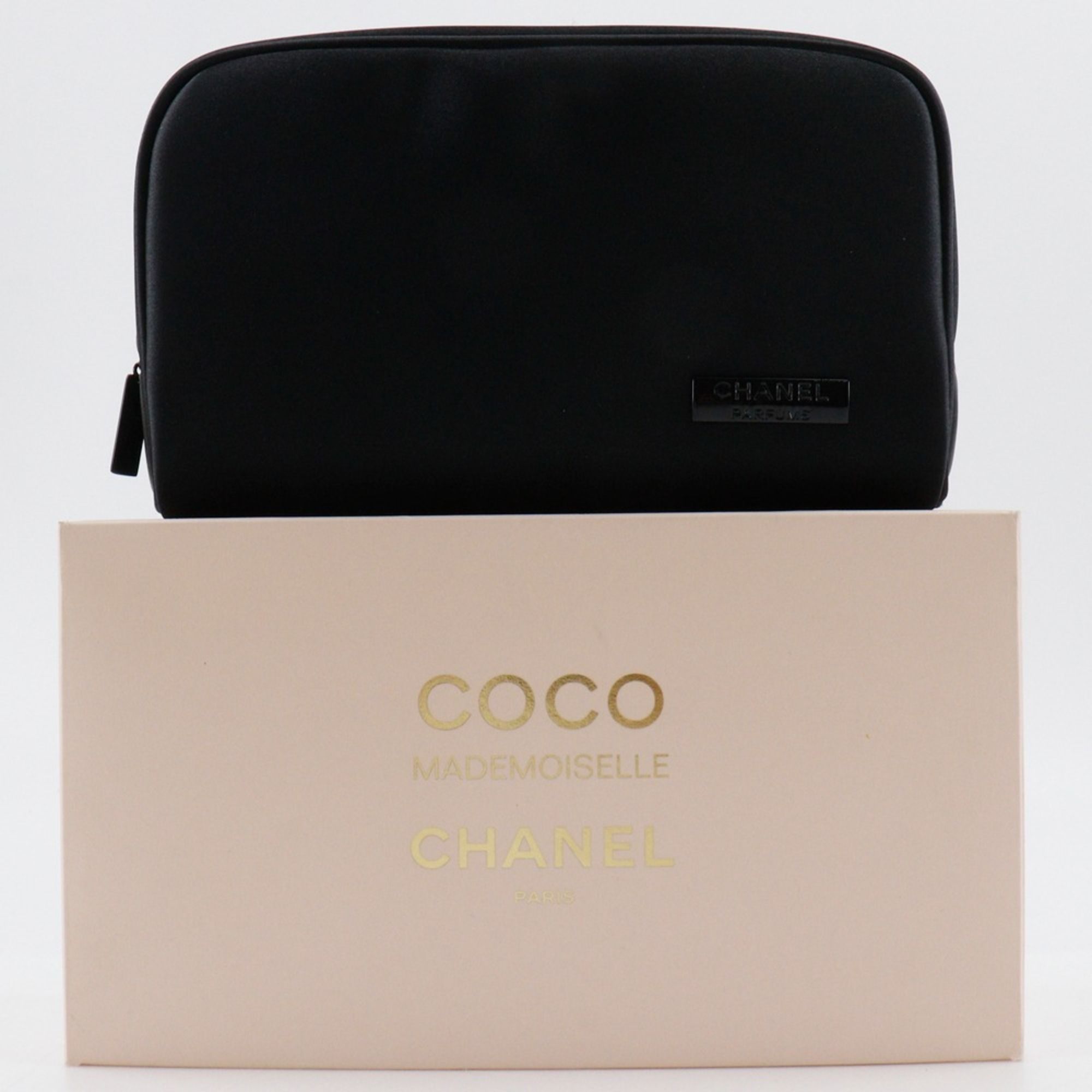 Nylon Pouch (Pre-Owned) - Chanel - Modalova
