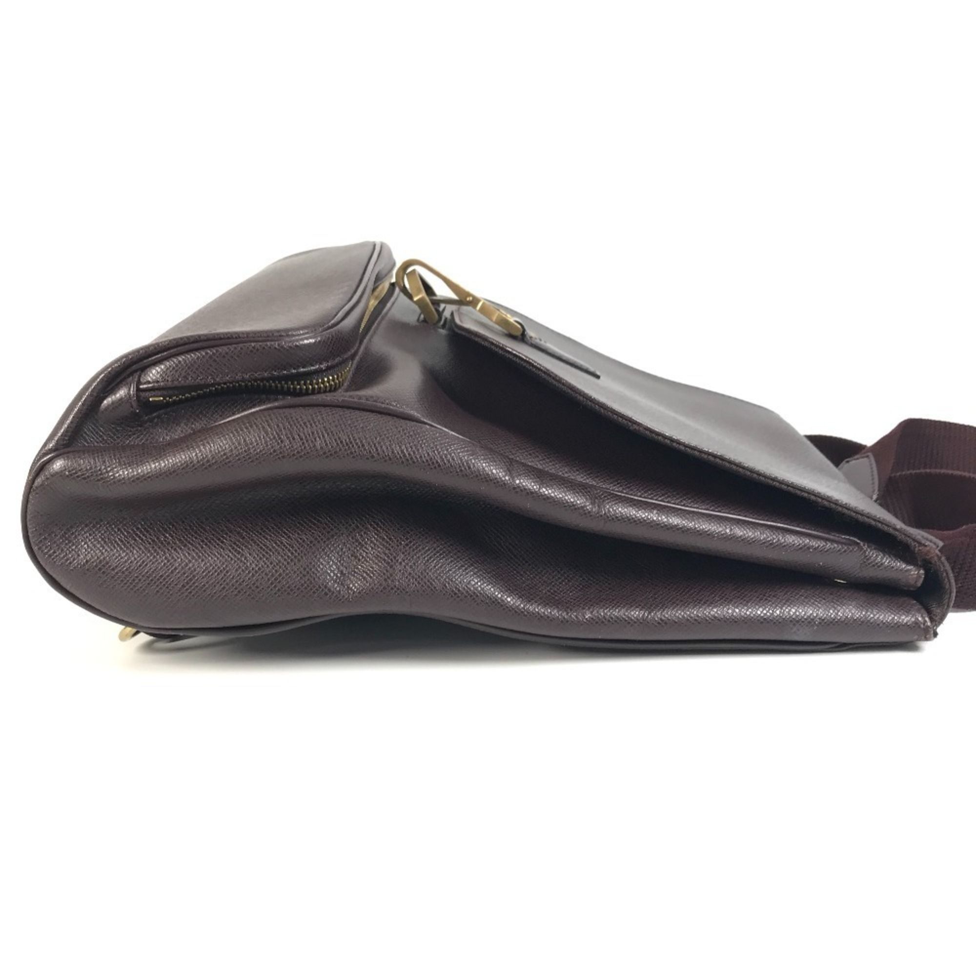 Taiga Leather Backpack (Pre-Owned) - Louis Vuitton - Modalova