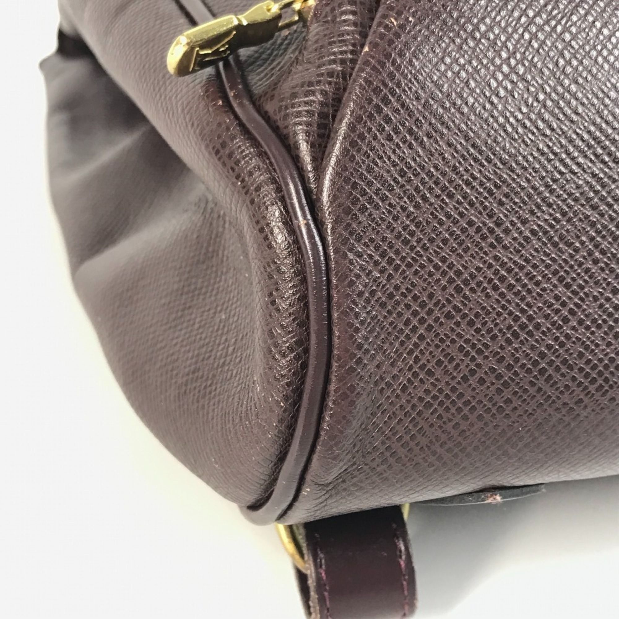 Taiga Leather Backpack (Pre-Owned) - Louis Vuitton - Modalova