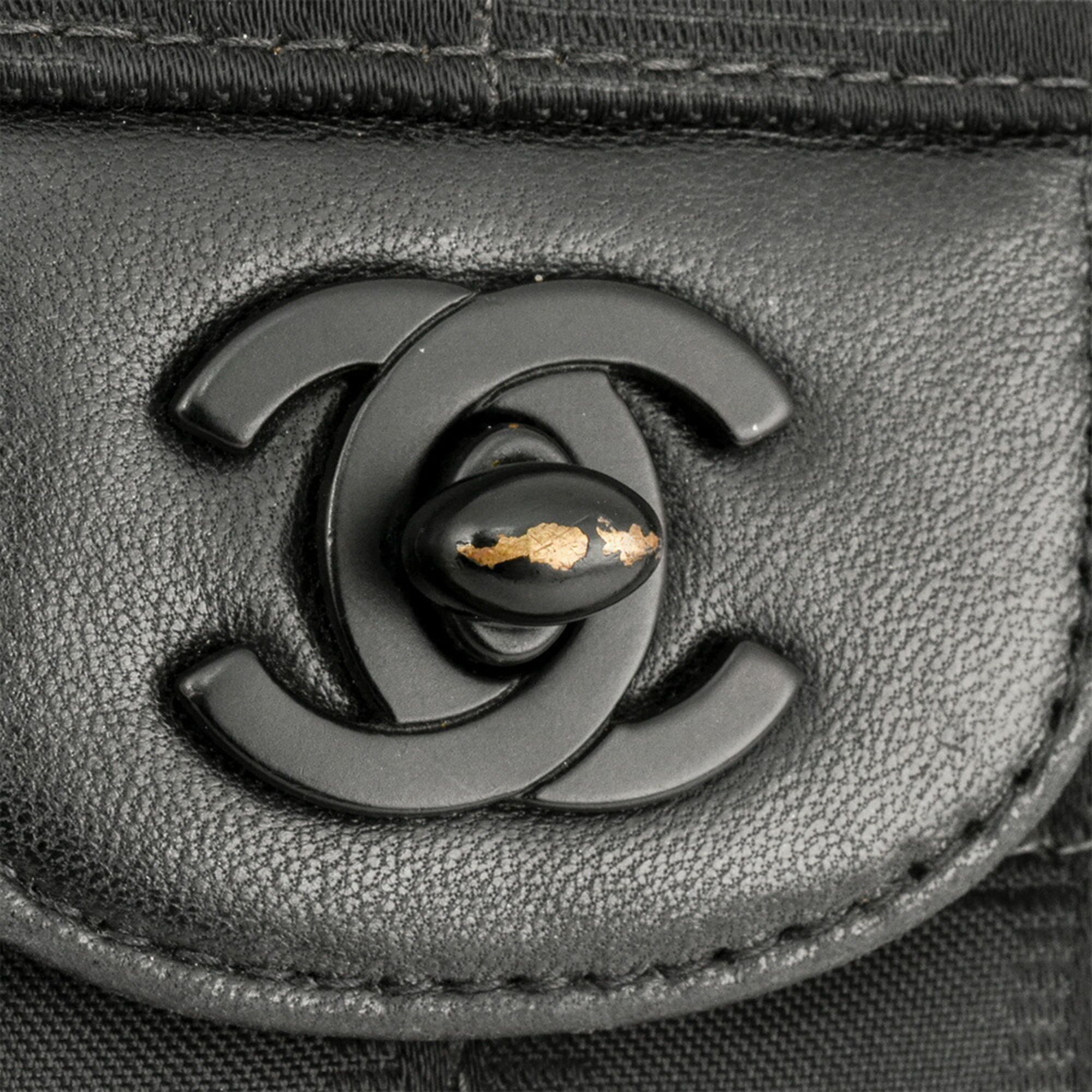 Nylon Shoulder Bag (Pre-Owned) - Chanel - Modalova