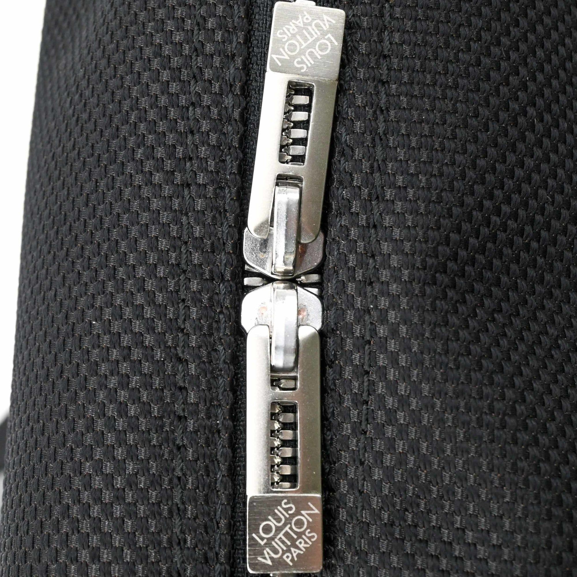 Damier Geant Shoulder Bag (Pre-Owned) - Louis Vuitton - Modalova