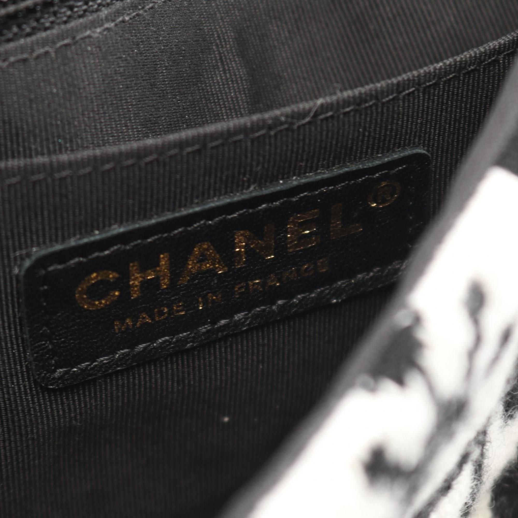Wool Shoulder Bag (Pre-Owned) - Chanel - Modalova