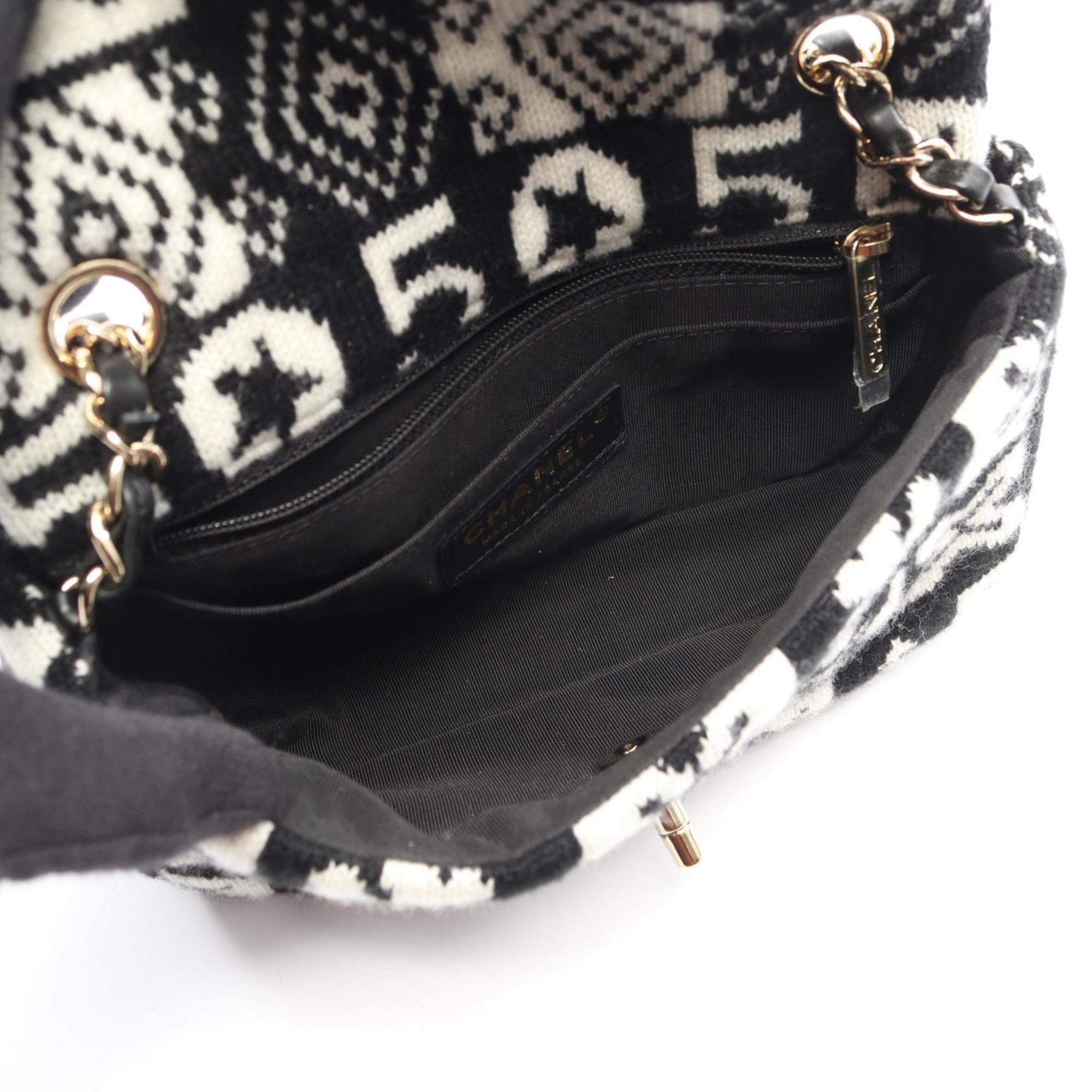 Wool Shoulder Bag (Pre-Owned) - Chanel - Modalova