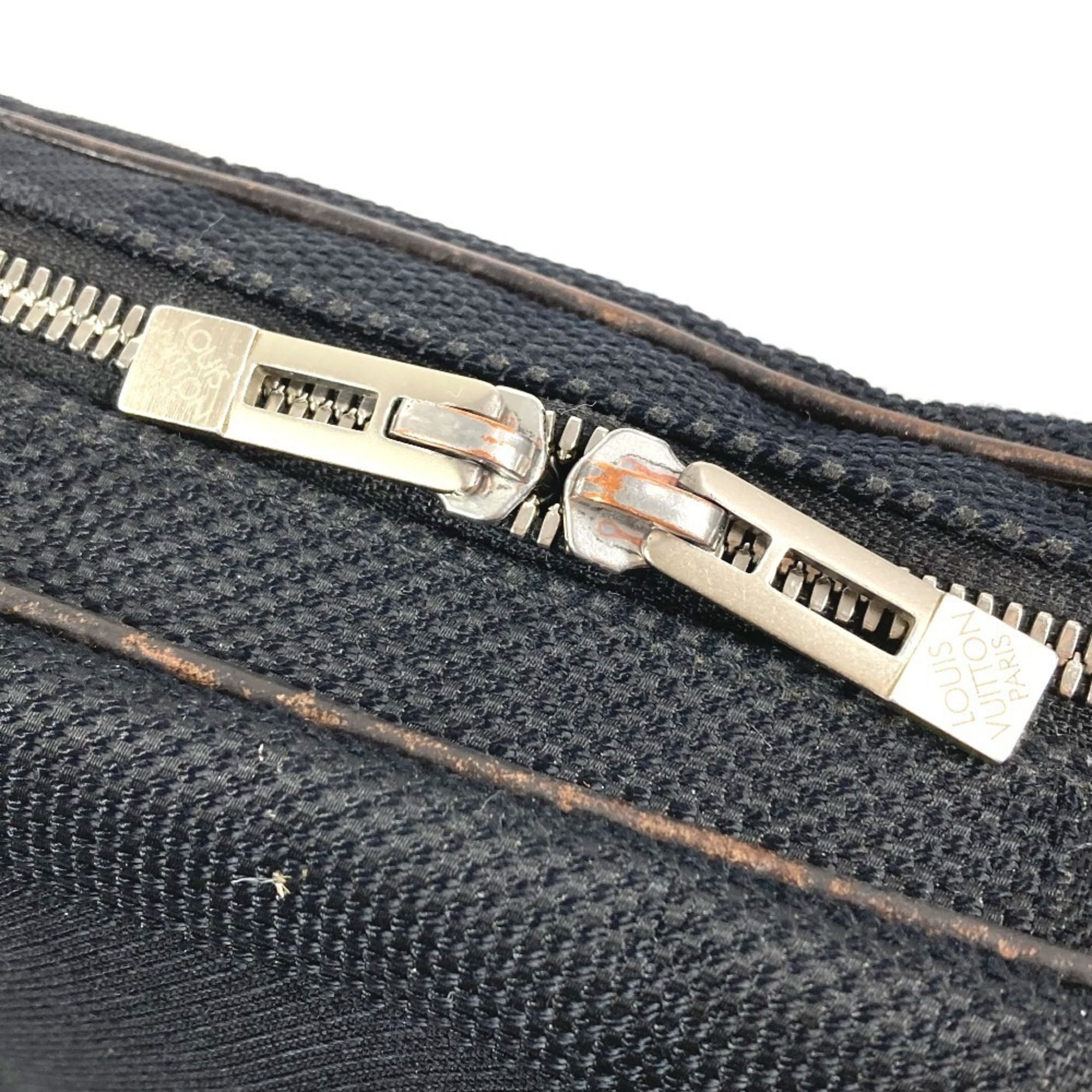 Damier Geant Shoulder Bag Sling Bag (Pre-Owned) - Louis Vuitton - Modalova