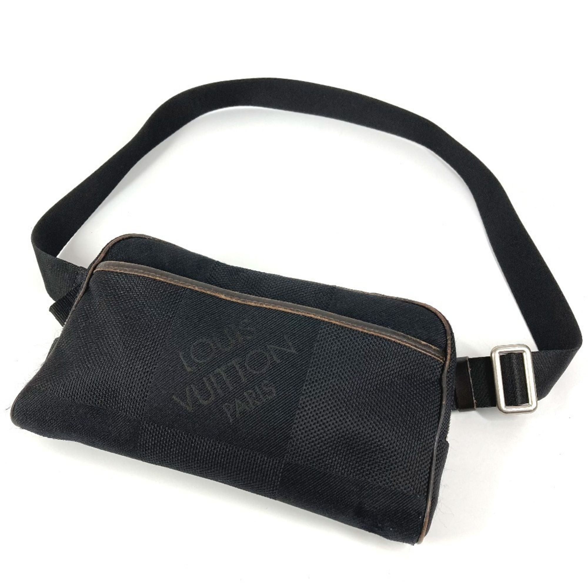 Damier Geant Shoulder Bag Sling Bag (Pre-Owned) - Louis Vuitton - Modalova