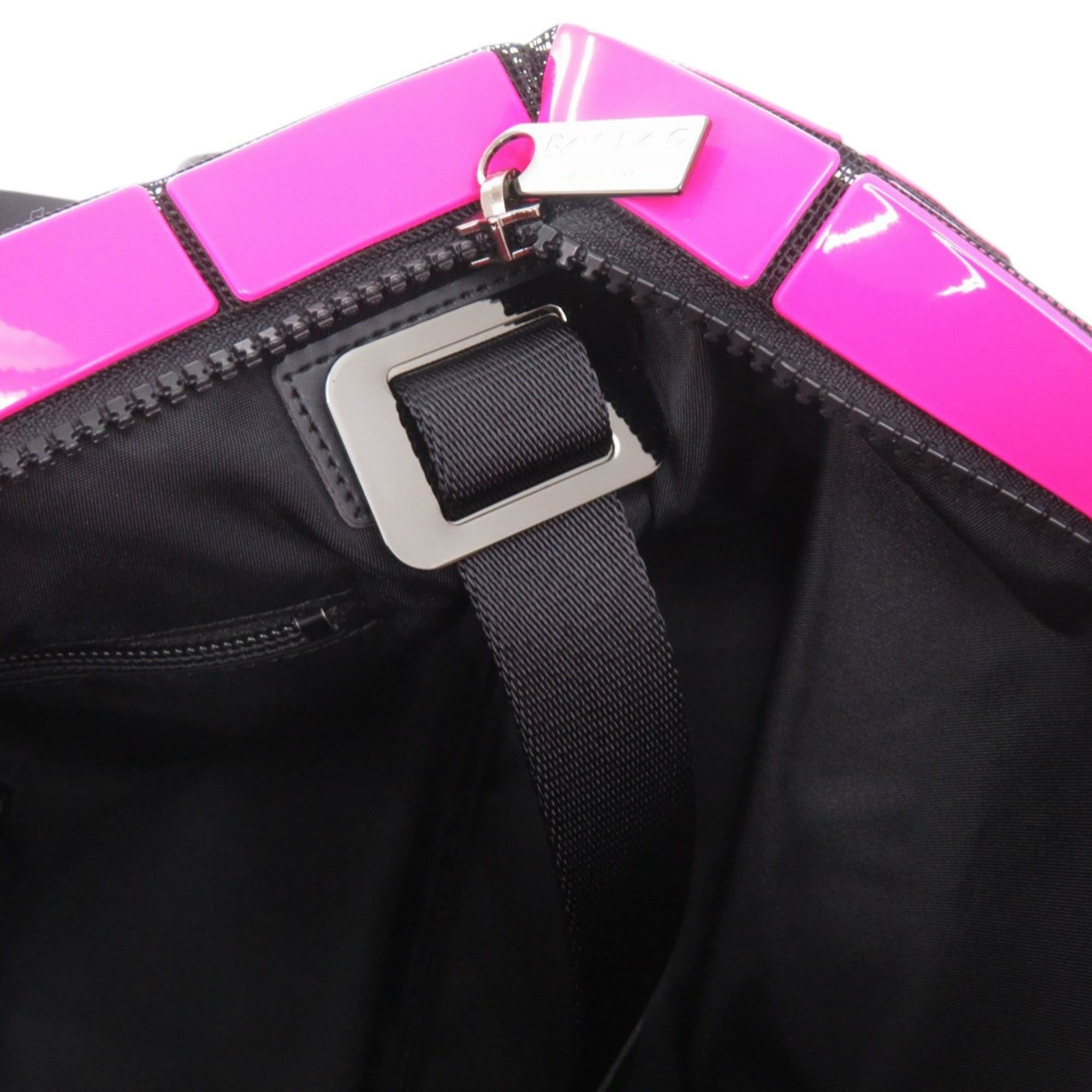 Polyester Pvc Shoulder Bag (Pre-Owned) - Issey Miyake - Modalova