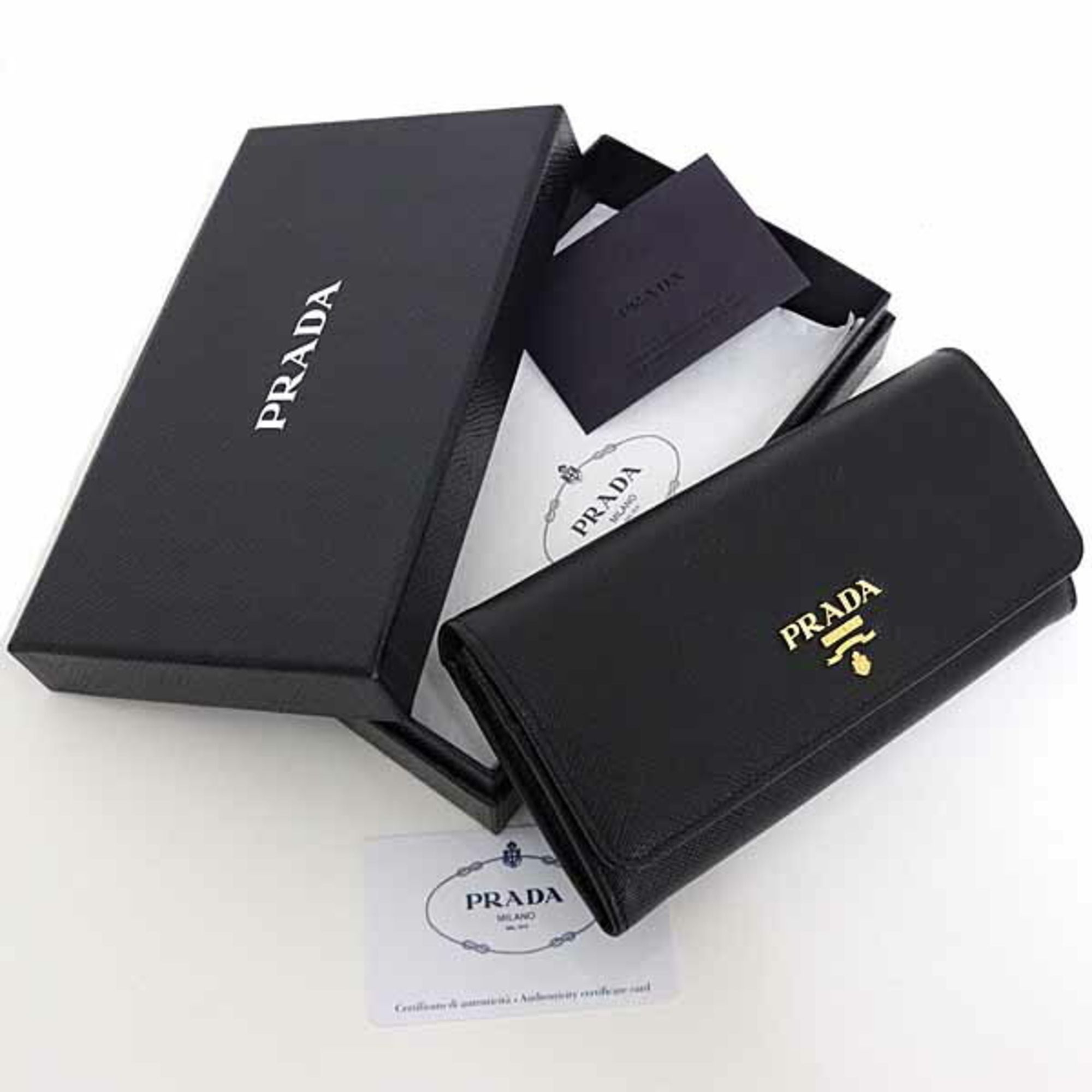 Saffiano Long Wallet (Bi-Fold) (Pre-Owned) - Prada - Modalova
