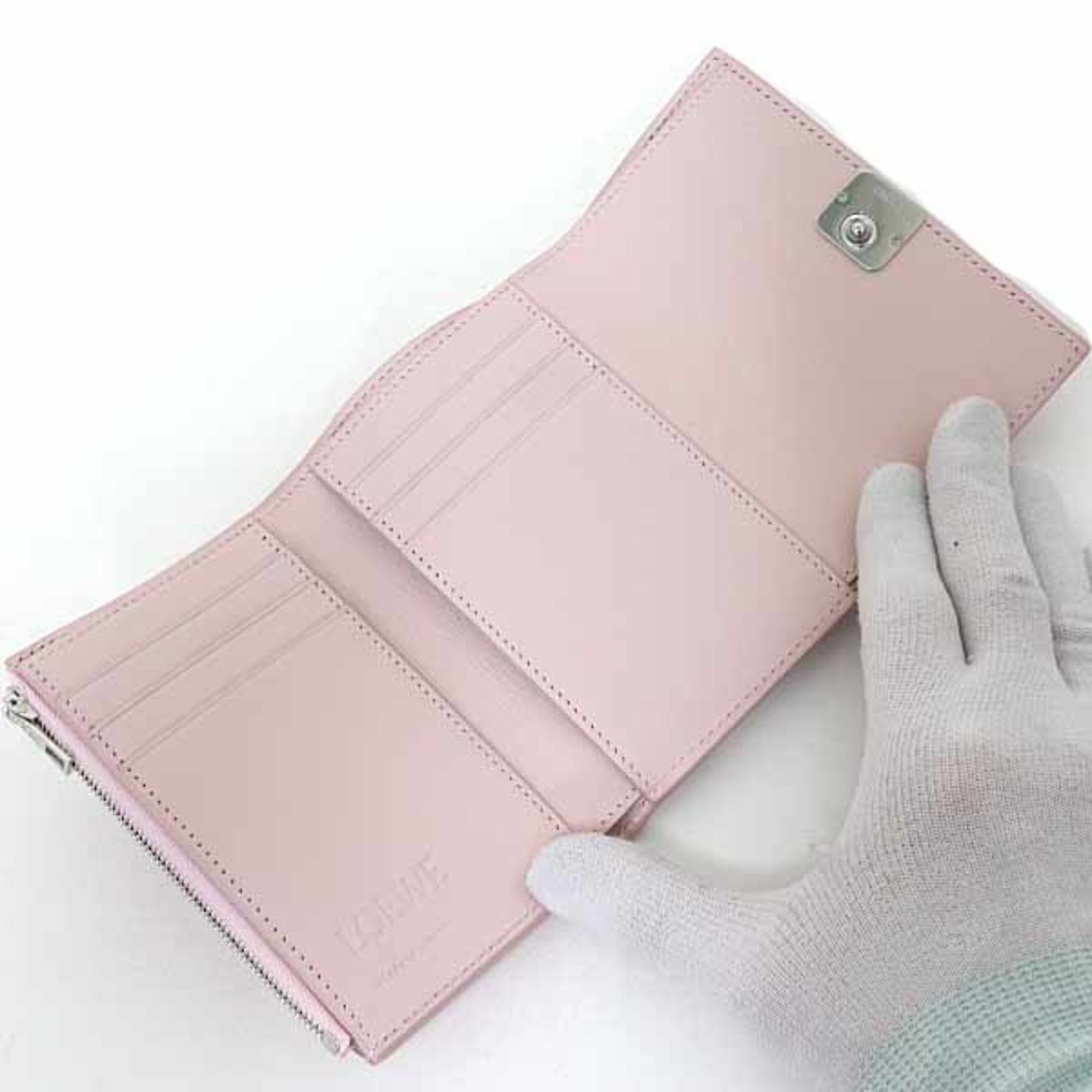 Leather Wallet (Tri-Fold) (Pre-Owned) - Loewe - Modalova