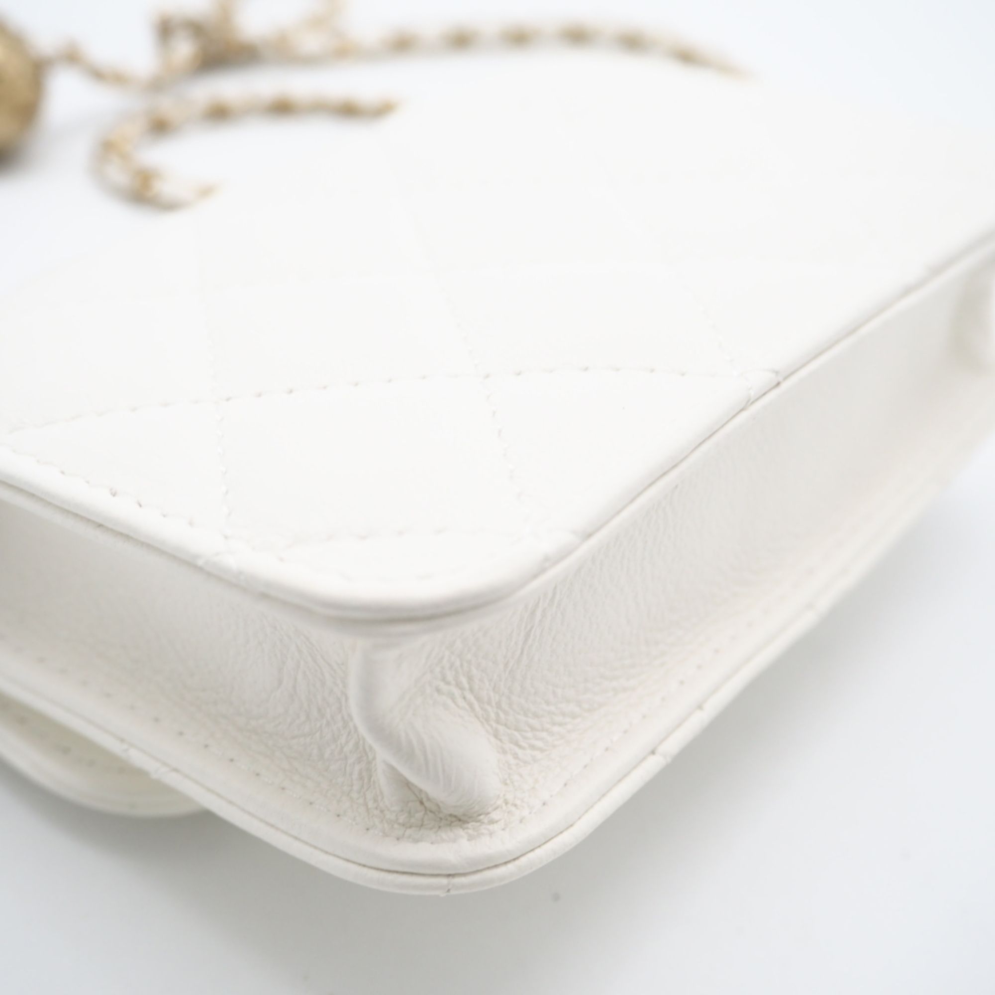 Leather Shoulder Bag (Pre-Owned) - Chanel - Modalova